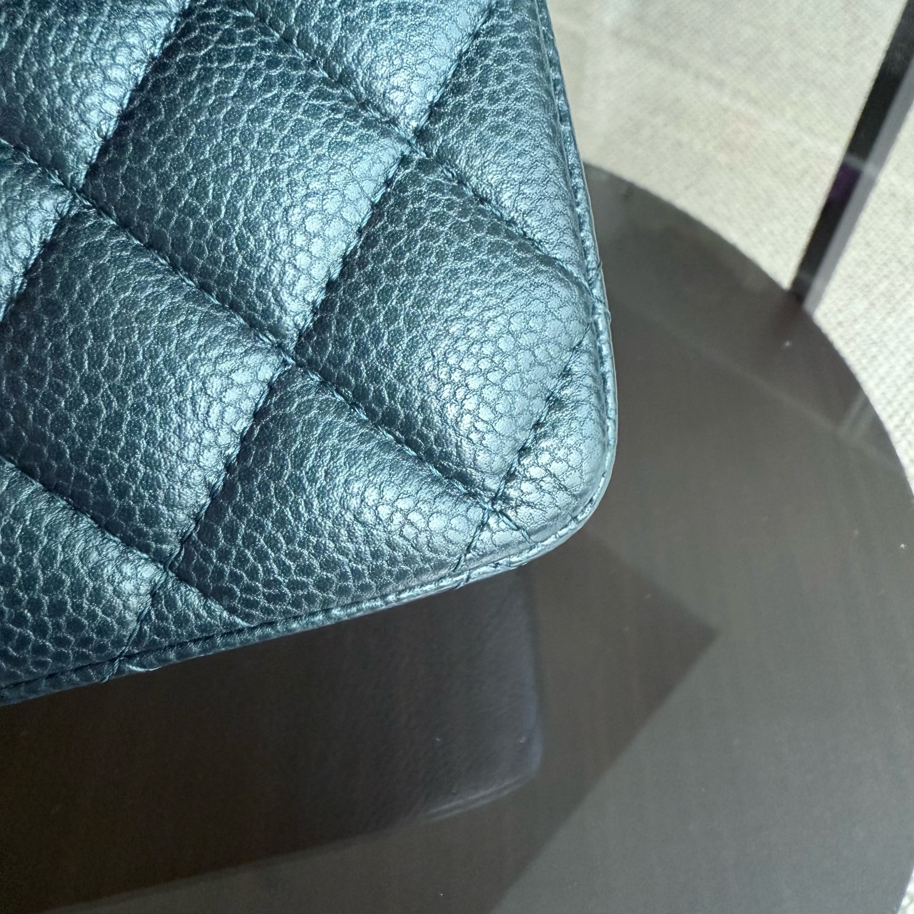 Chanel Classic Flap Medium - Caviar 25CM Quilted Iridescent Dark Blue Gold Hardware Series 25