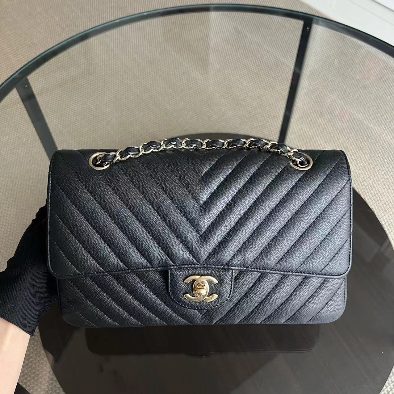 Chanel Classic Flap Medium - Caviar 25CM Chevron Grained Calfskin Black Golden Hardware Series 27