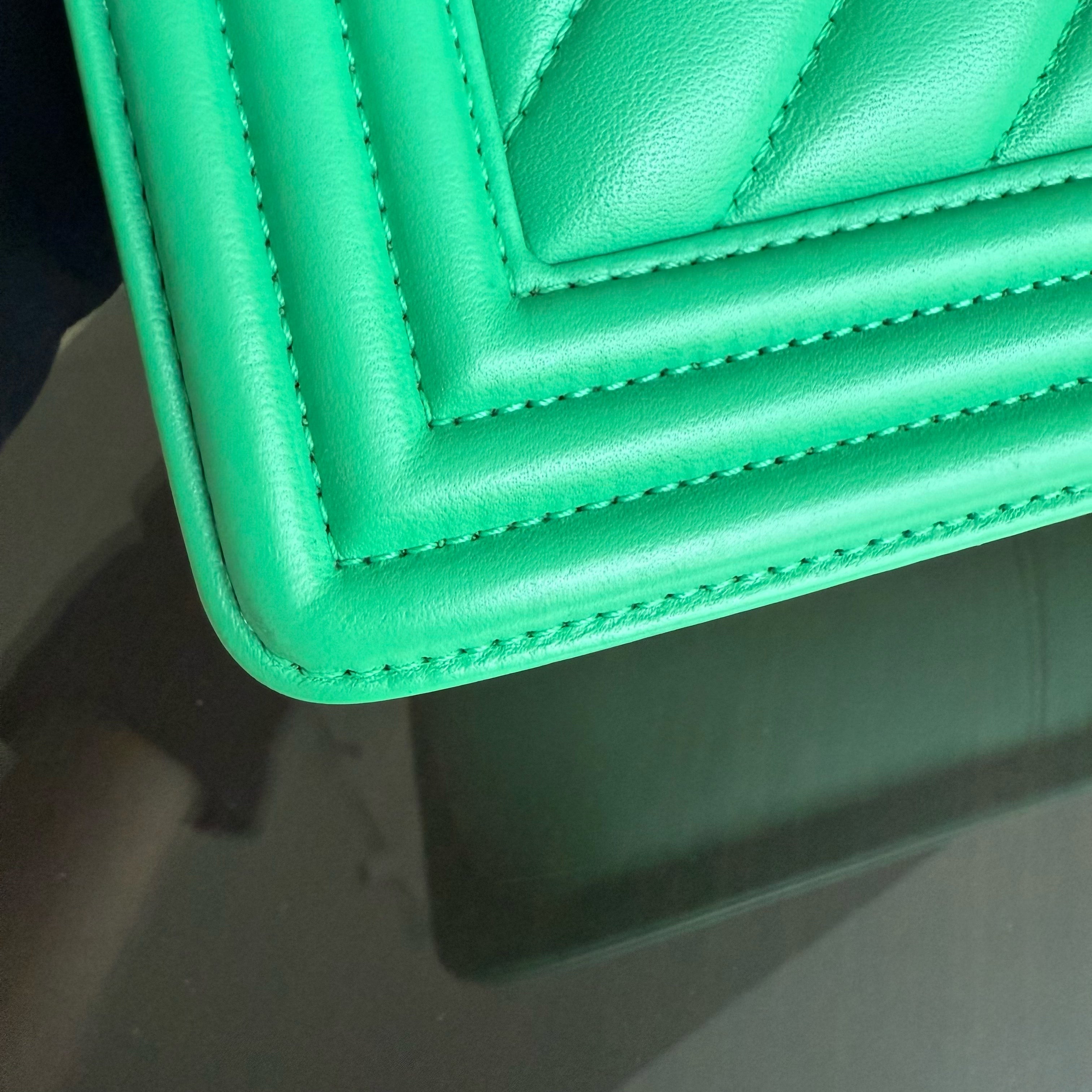 Chanel Boy Medium - 25CM Chevron Calfskin Green Gold Hardware Series 23