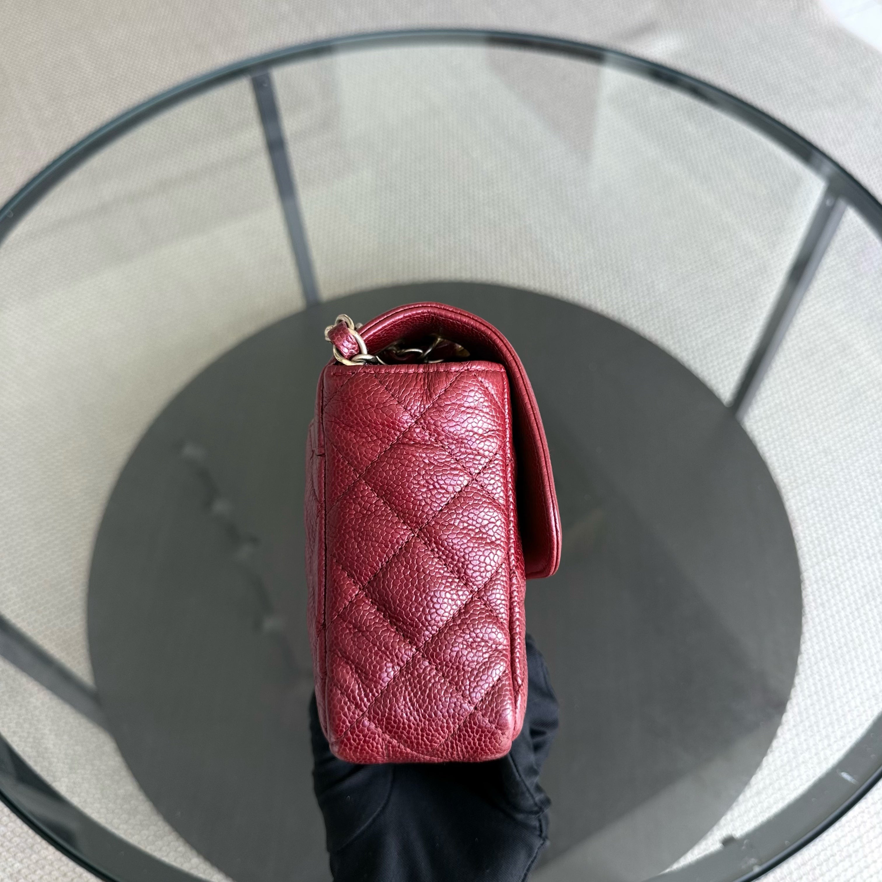 Chanel Two-tone Seasonal Flap - 23CM Caviar Red Gold Hardware Series 21