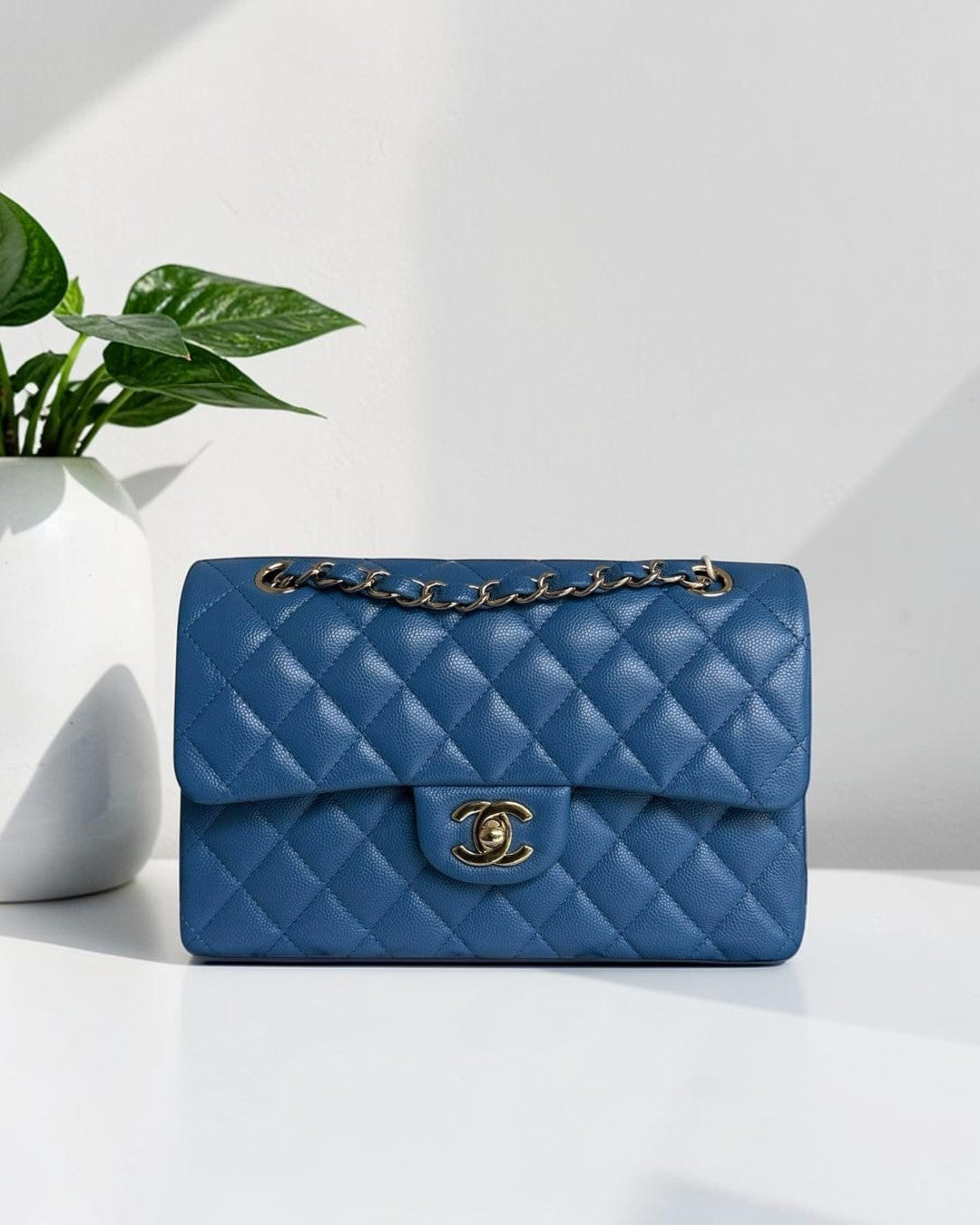 Chanel Classic Flap Small - Caviar 23CM Quilted Ocean Blue Gold Hardware Series 30
