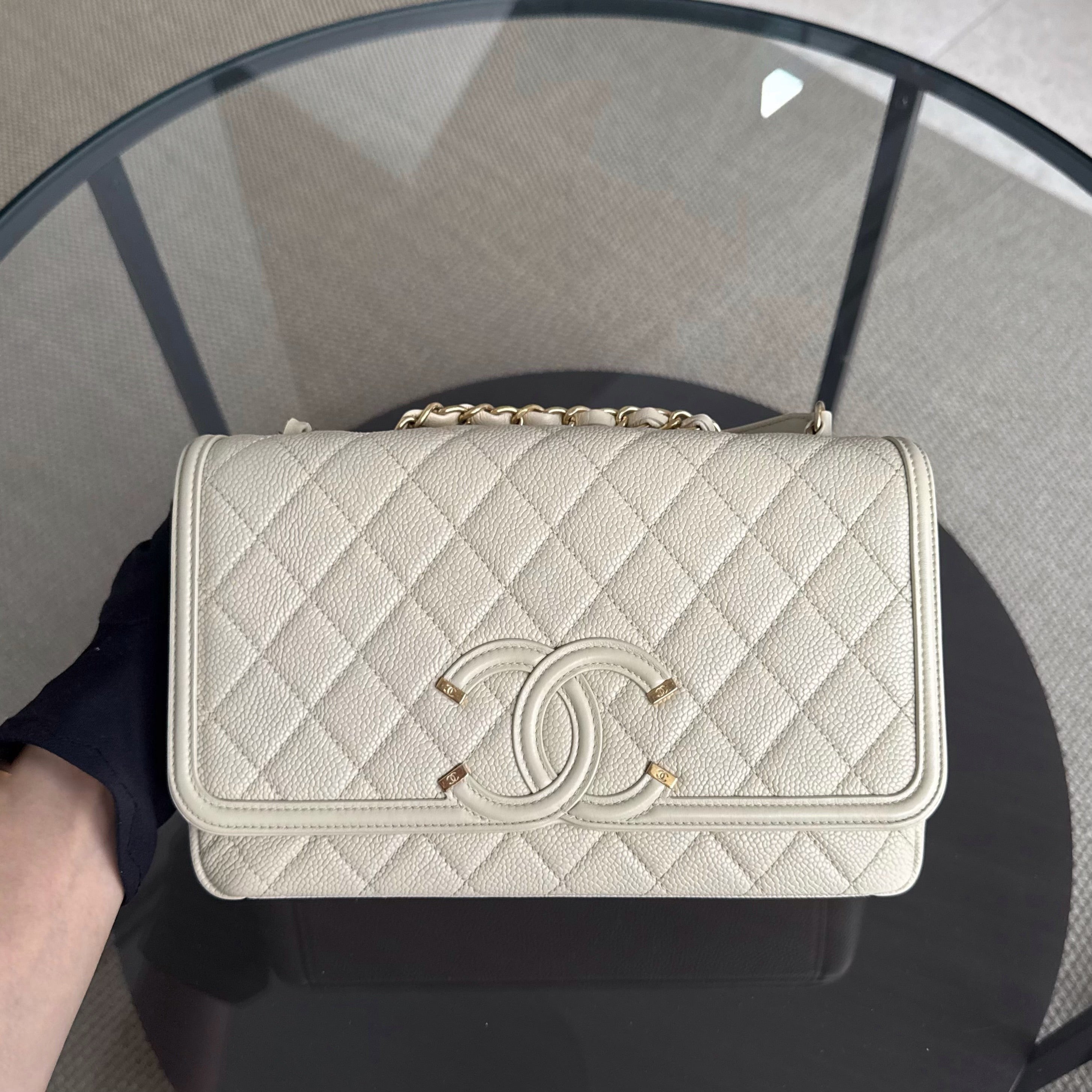 Chanel Filigree CC Medium - 25CM Caviar Quilted Ivory Light Beige Gold Hardware Series 22