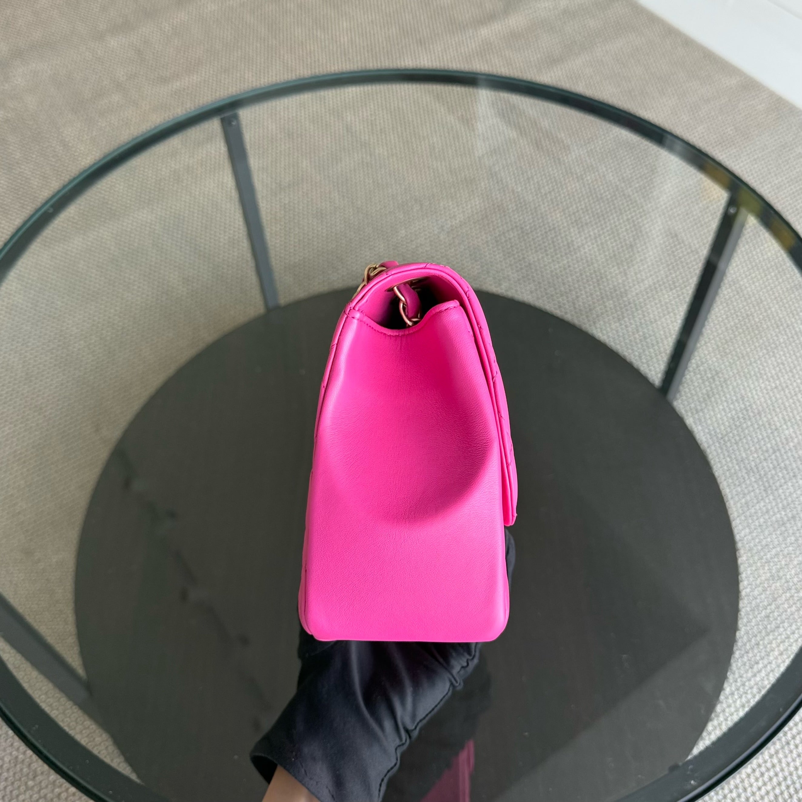 Chanel Chic Flap Seasonal Flap Medium - 25CM Quilted Lambskin Pink Gold Hardware Series 21