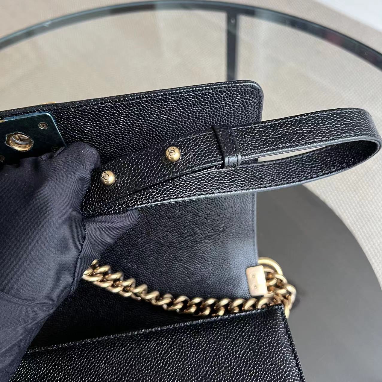 Caviar Boy New Medium 28CM Quilted Grained Calfskin Black Golden Hardware Series 20