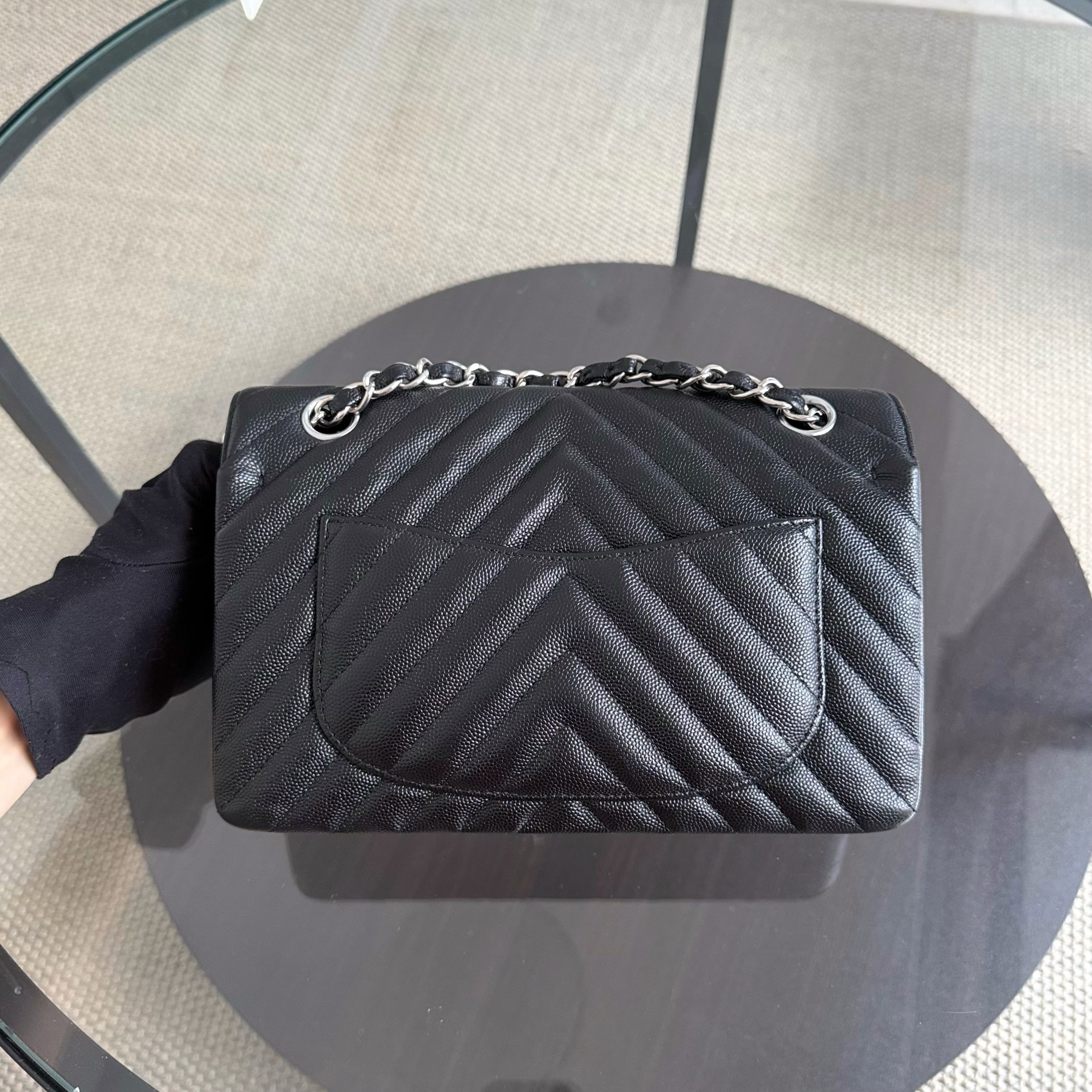 Chanel Classic Flap Small - Caviar 23CM Chevron Black Silver Hardware Series 25