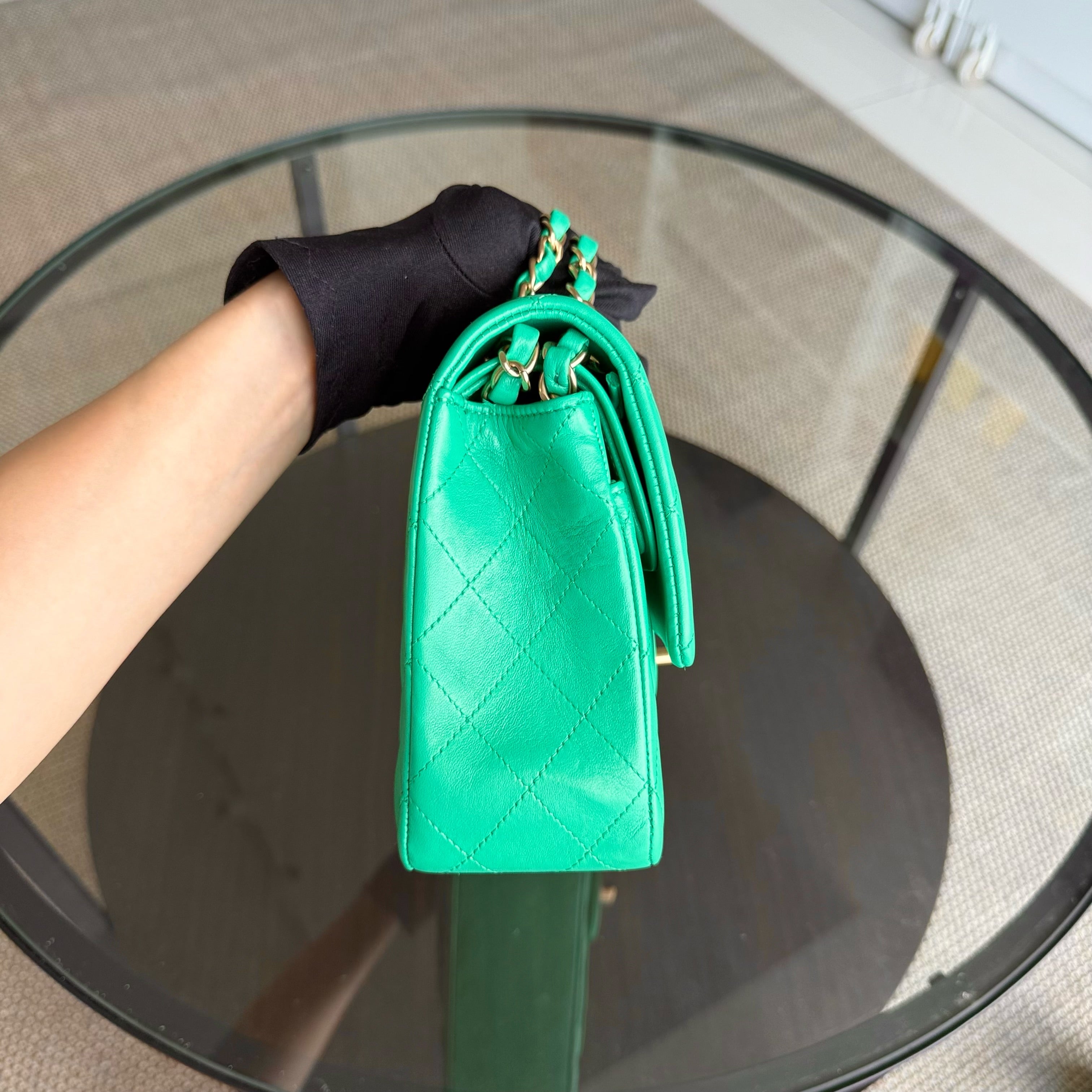 Chanel Classic Flap Medium - 25CM Quilted Lambskin Green Gold Hardware Series 18