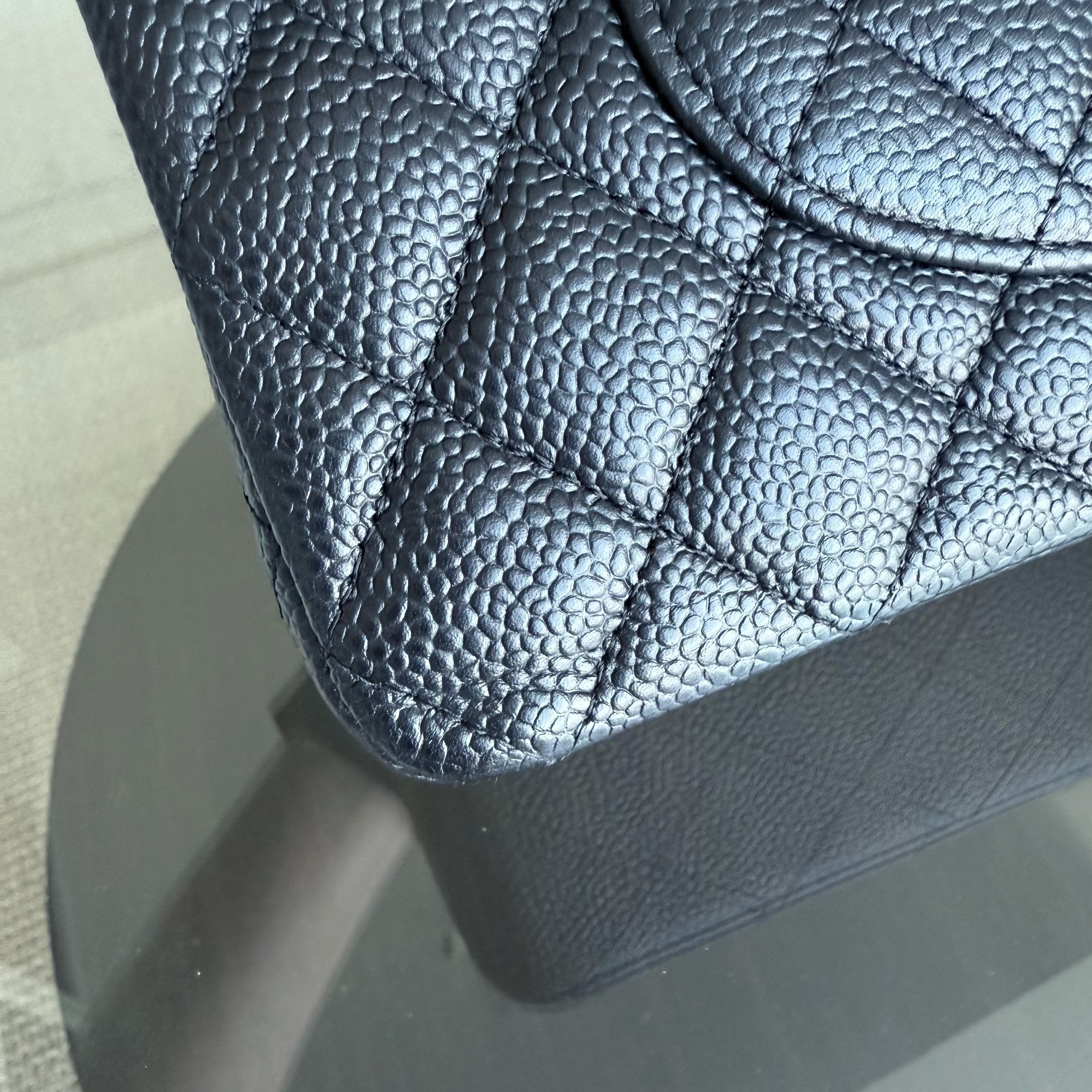 Chanel Classic Flap Medium - Caviar 25CM Quilted Black Silver Hardware Series 16