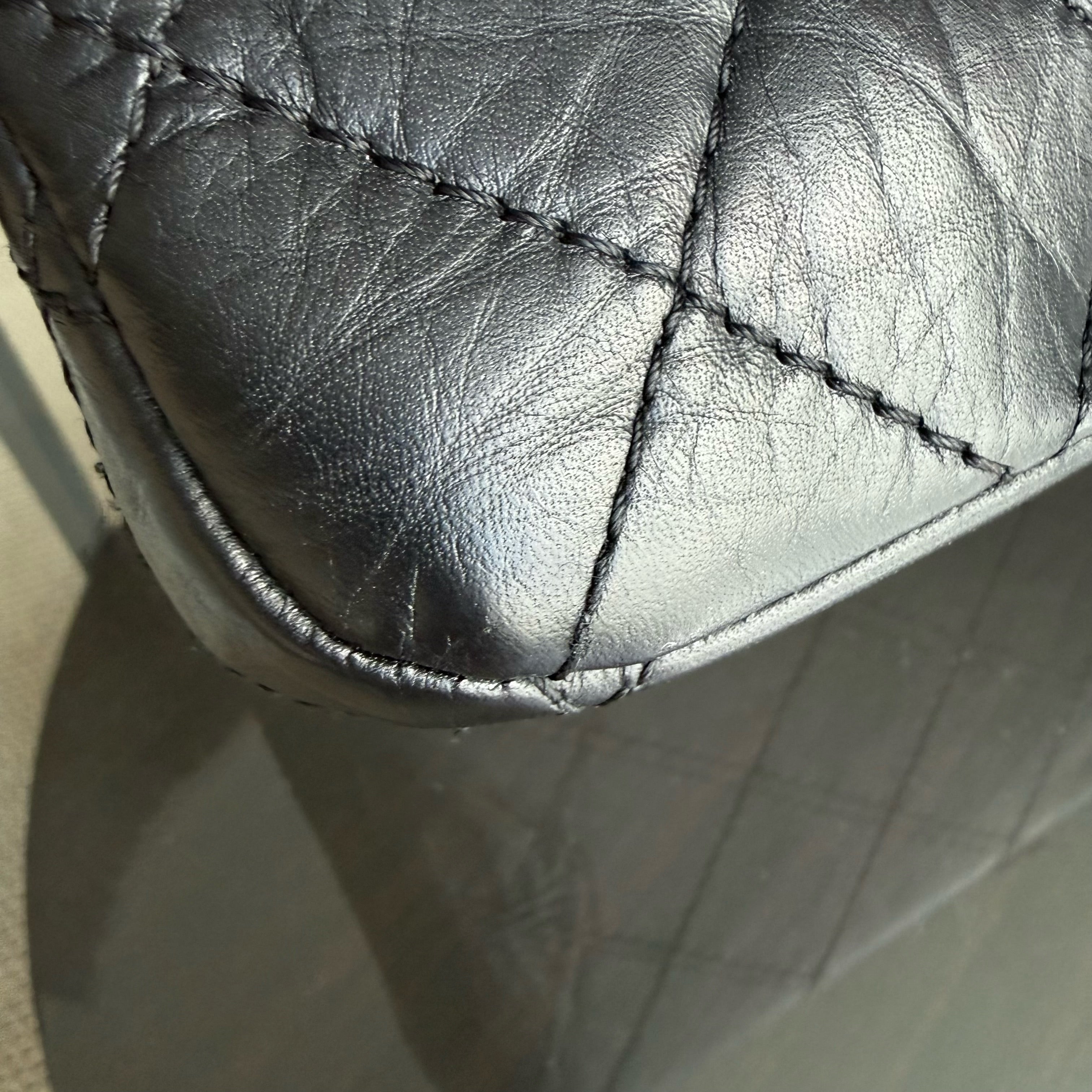 Chanel 2.55 Reissue 227 - Quilted Aged Calfskin Black Gold Hardware Series 18