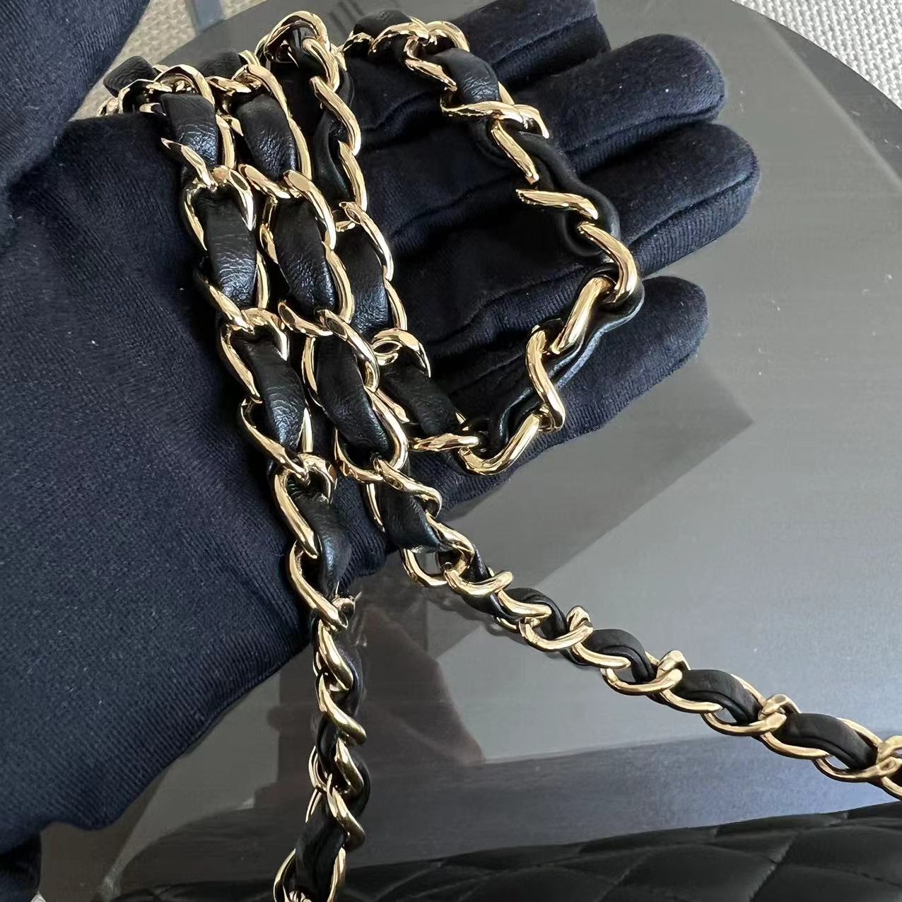 Chanel Classic Flap Medium - Quilted Lambskin Black Golden Hardware