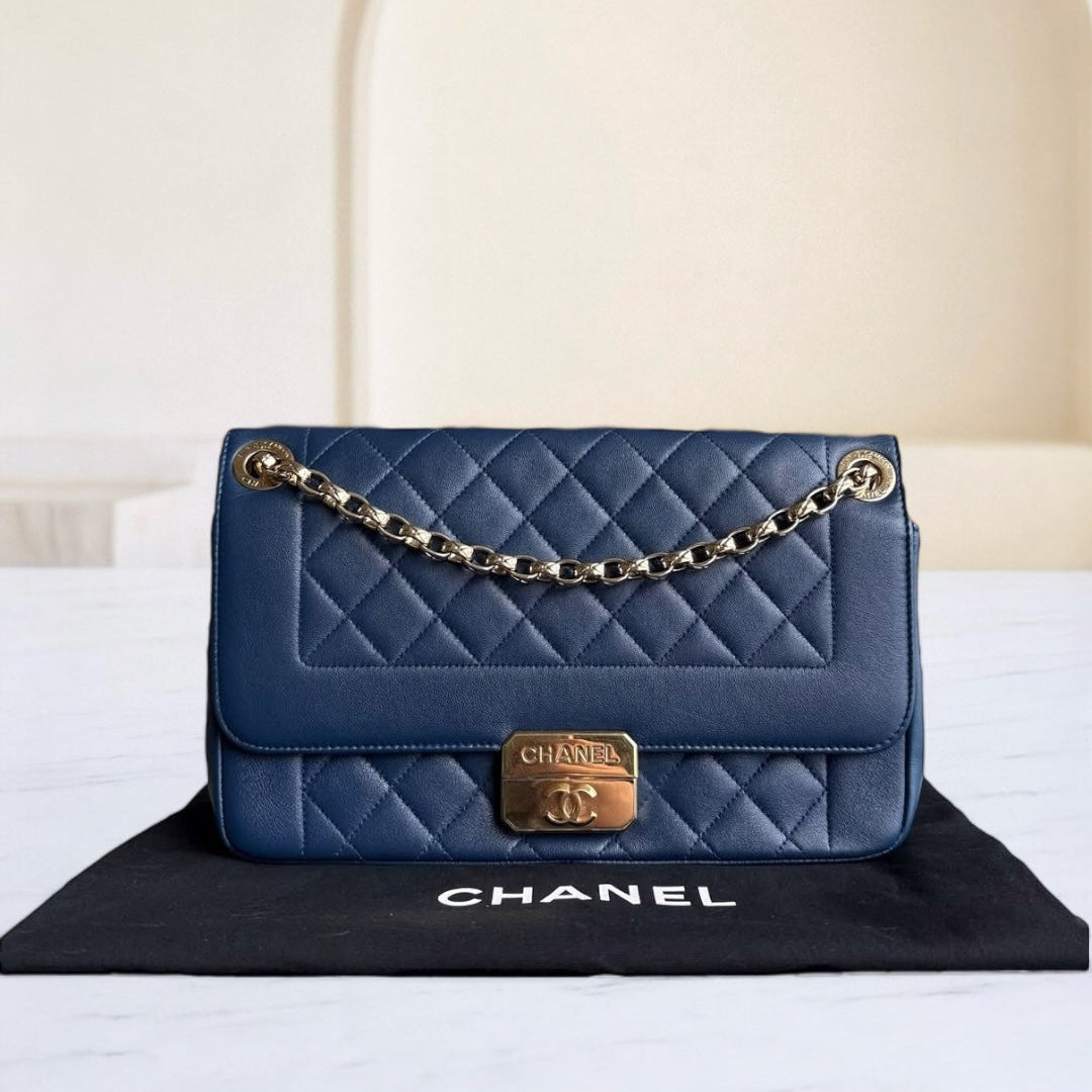 Chanel Chic With Me Medium - Lambskin Quilted 25CM Navy Blue Gold Hardware Series 18