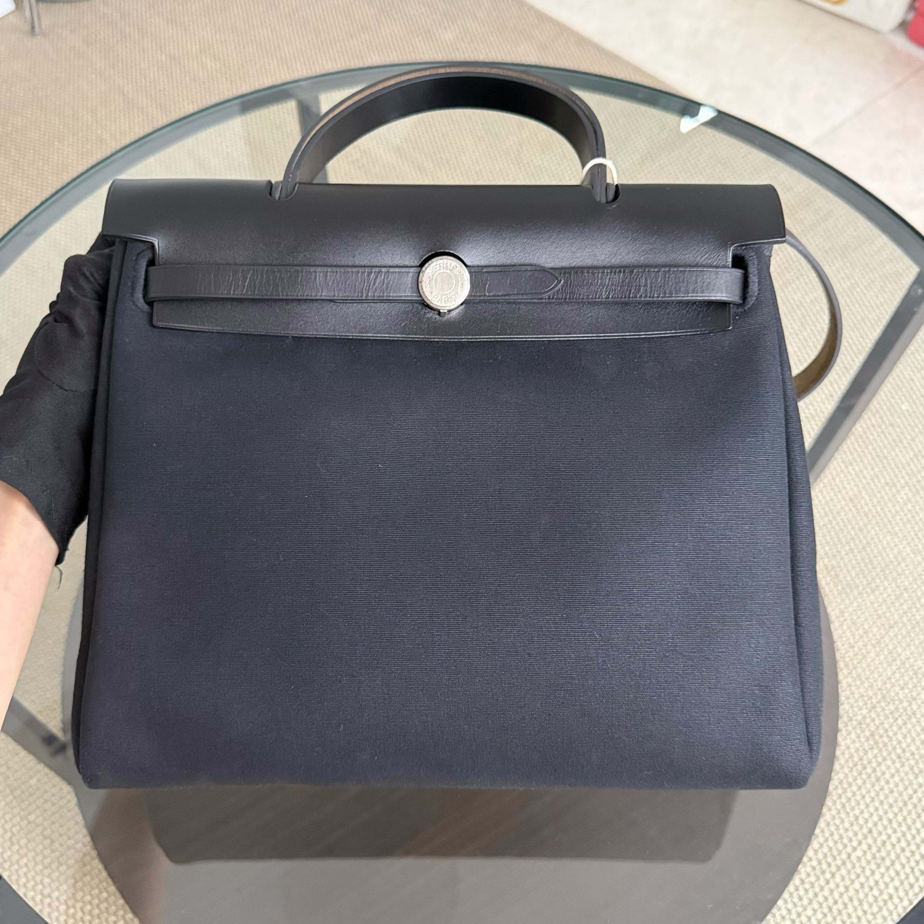 Hermes Herbag Zip 31 Plain Cloth Black PHW Stamp D