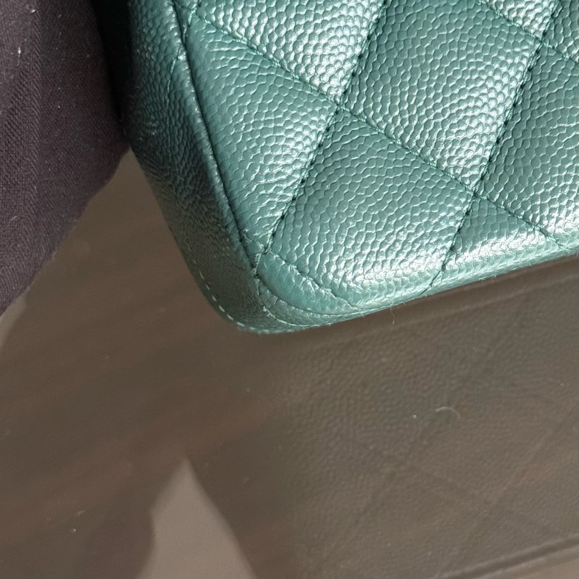 Chanel Classic Flap Mini - Caviar 20CM Quilted Dark Green Gold Hardware Series 24