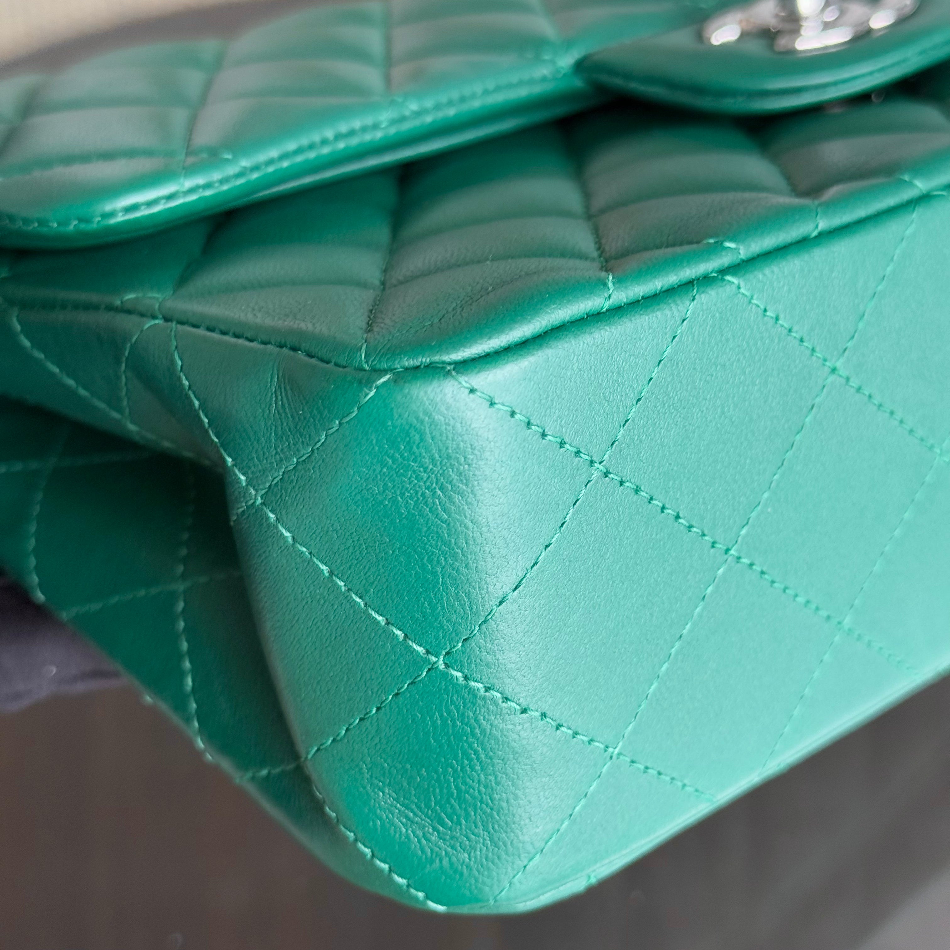 Chanel Classic Flap Small - Lambskin 23CM Quilted Double Flap Dark Green Silver Hardware Series 25