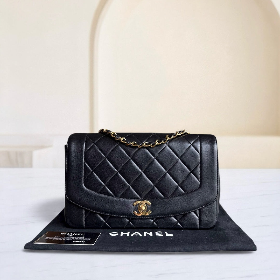 Chanel Diana Medium Vintage - Quilted Lambskin Black Gold Hardware Series 2
