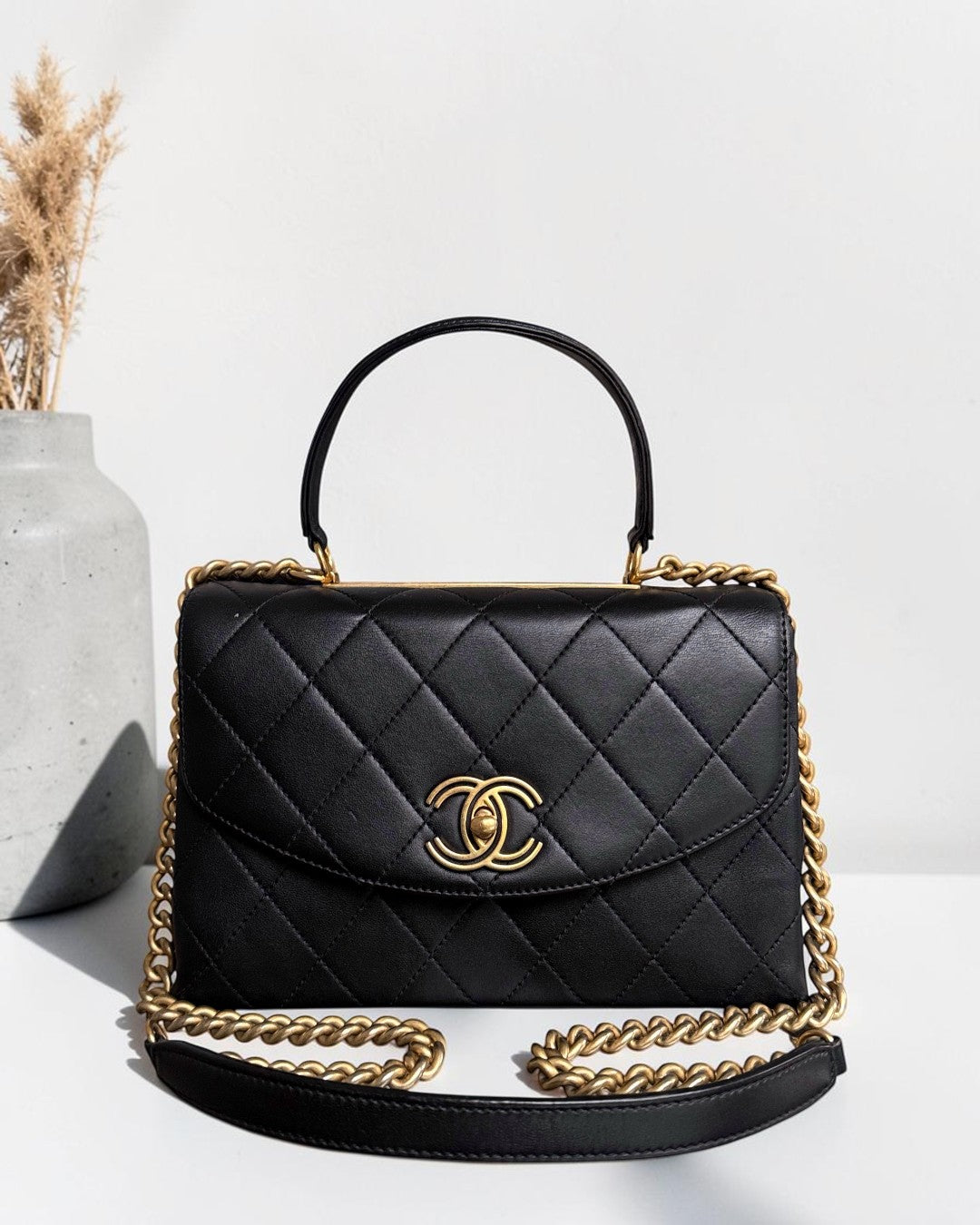 Chanel Handle Medium - 24CM Calfskin Quilted Black Gold Hardware Series 28