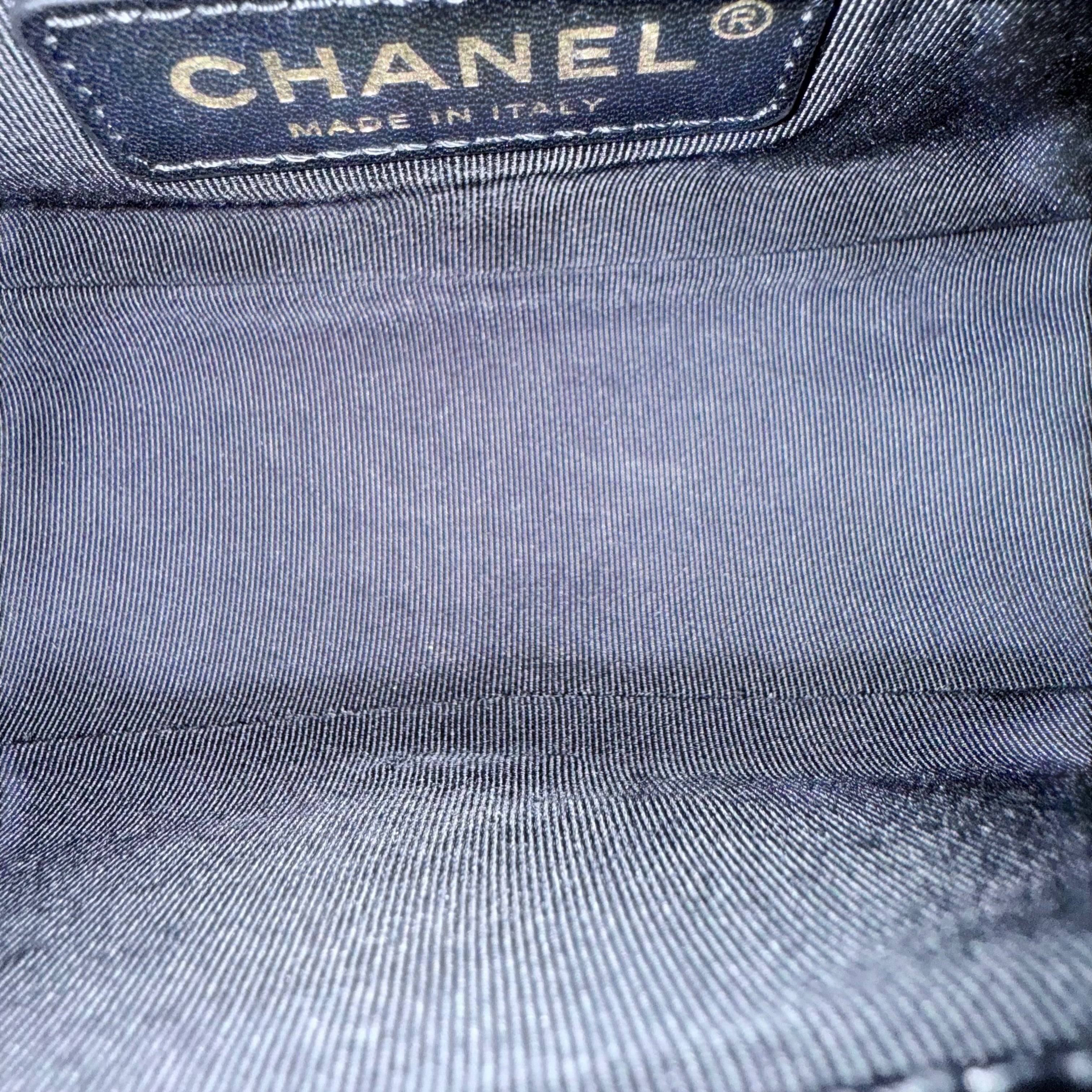 Chanel Boy Small - Caviar 20CM Chevron Black Gold Hardware Series 24