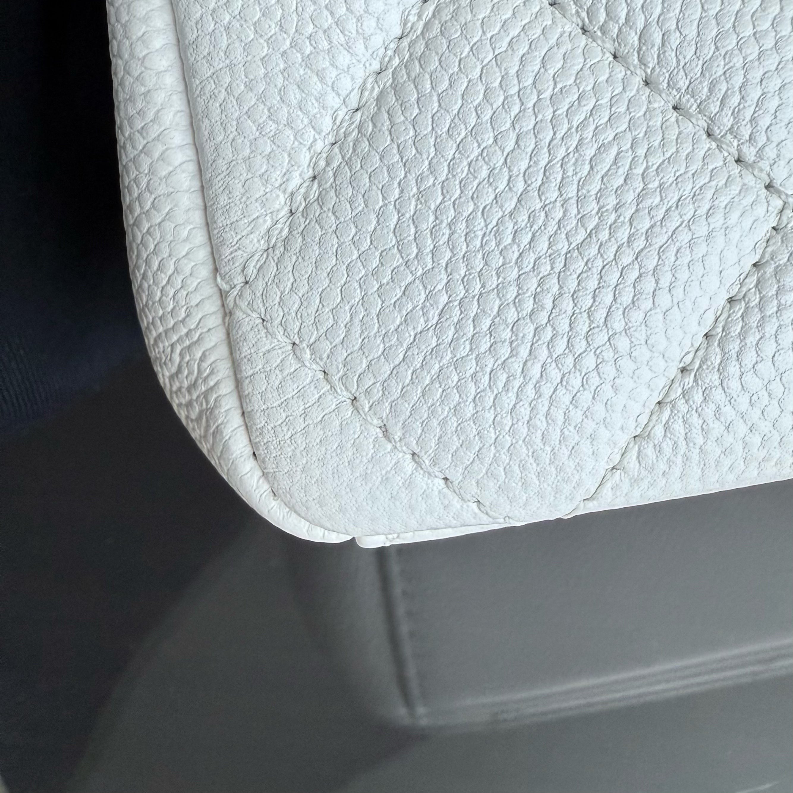 Chanel Seasonal Flap Mini - 20CM Caviar My Everything Bag Quilted Grained Calfskin White Calfskin Black Hardware Series 30