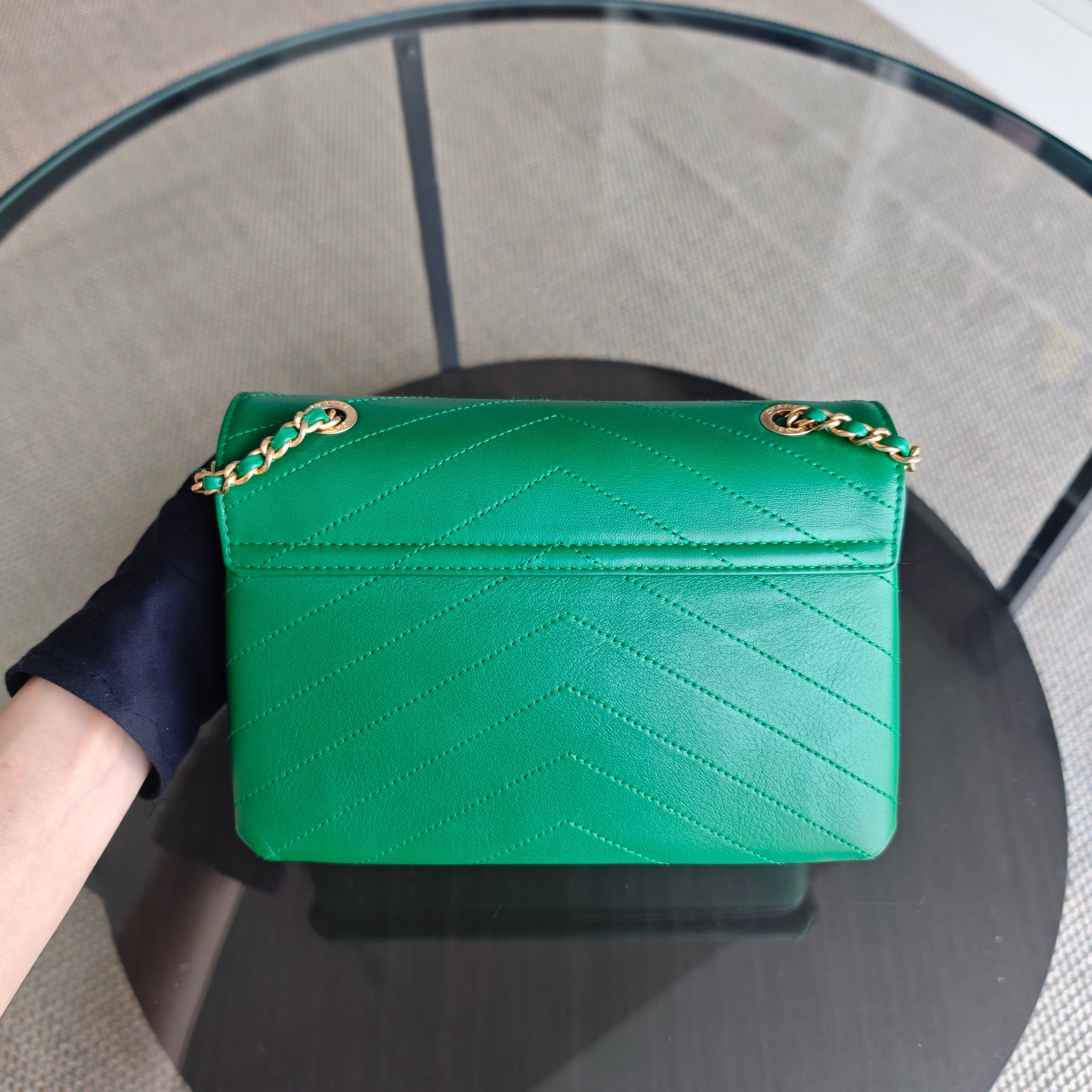 Chanel Coco Chevron Bag - Calfskin Green Gold Hardware Series 25