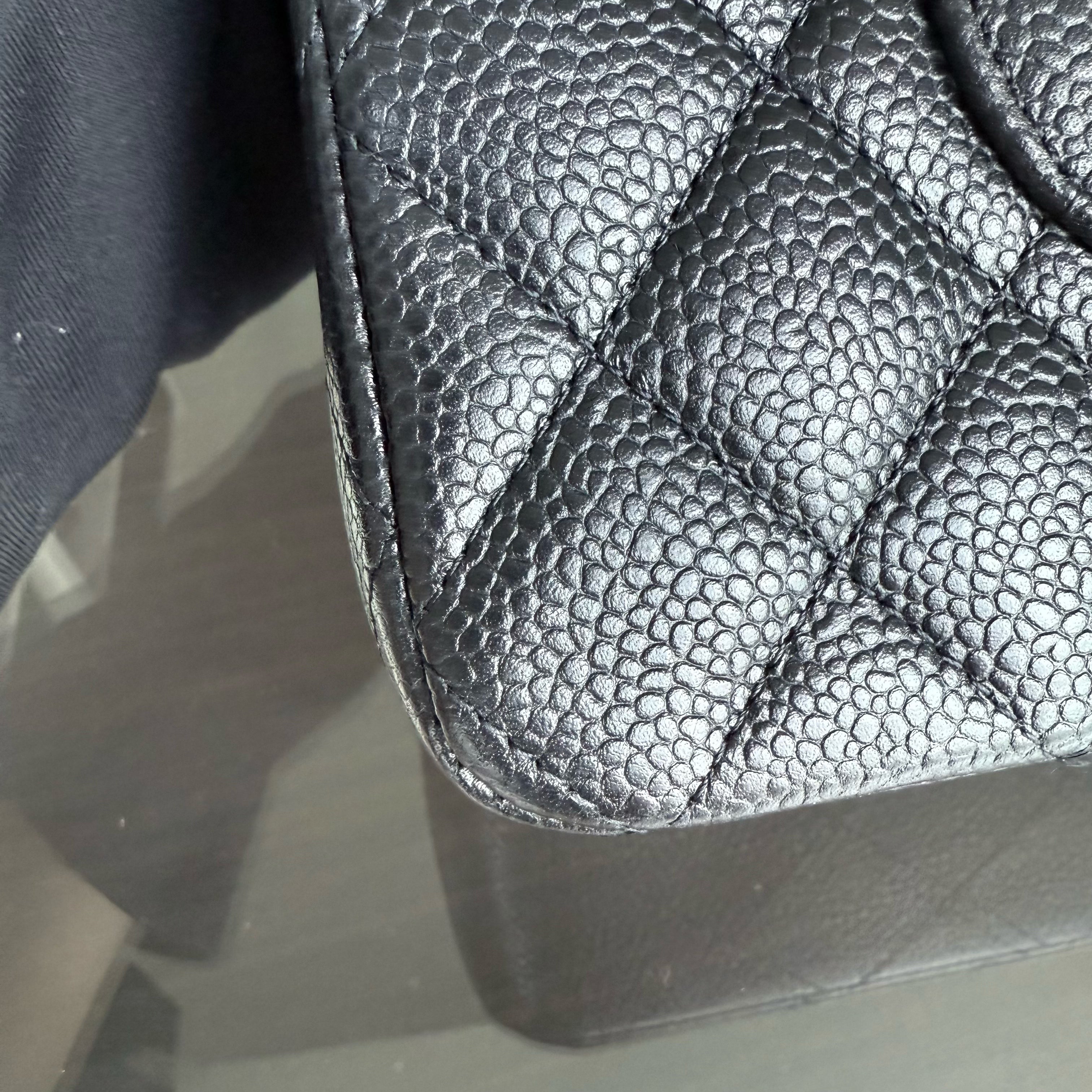 Chanel Classic Flap Medium - Caviar 25CM Quilted Grained Calfskin Black Gold Hardware Series 14