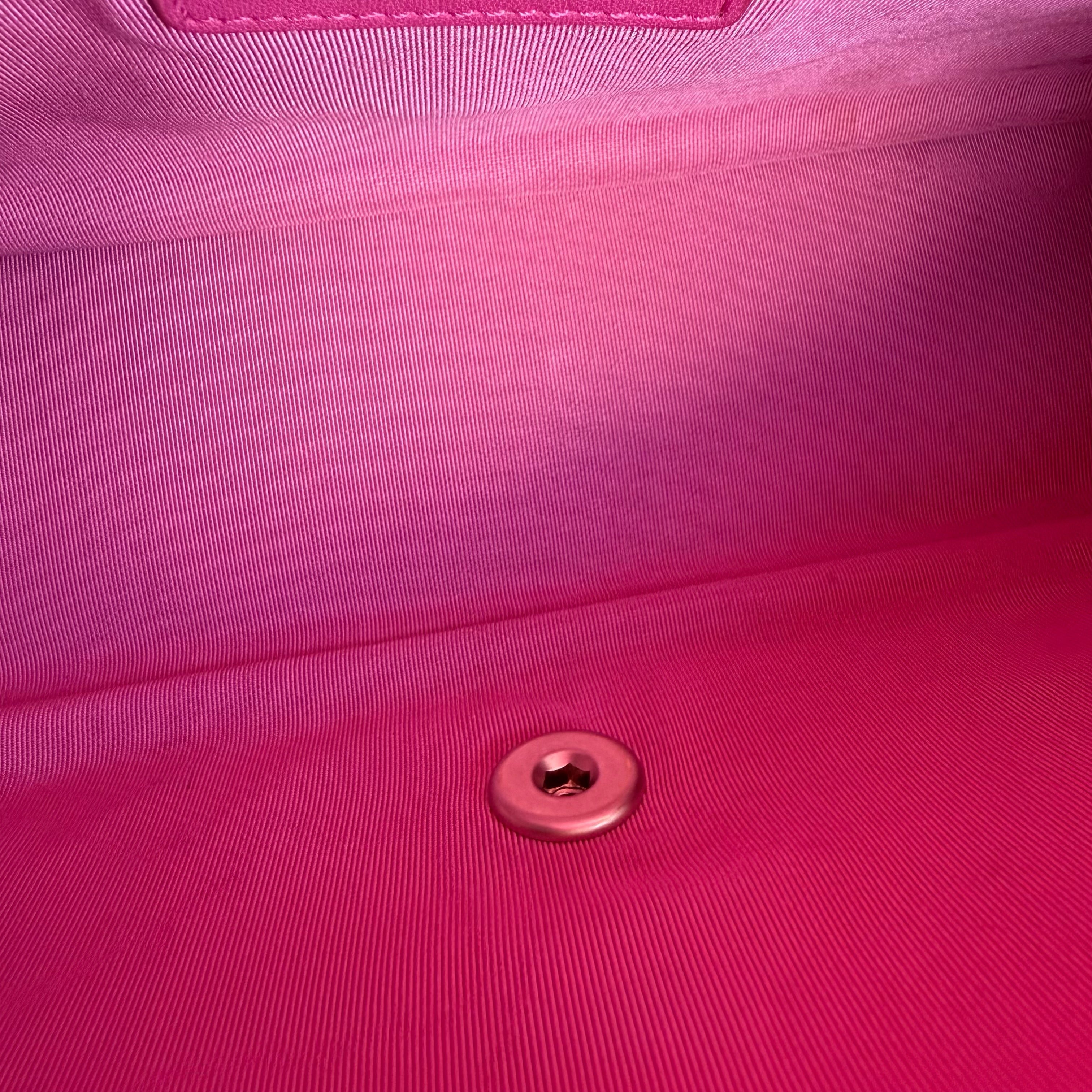 Chanel Chic Flap Seasonal Flap Medium - 25CM Quilted Lambskin Pink Gold Hardware Series 21