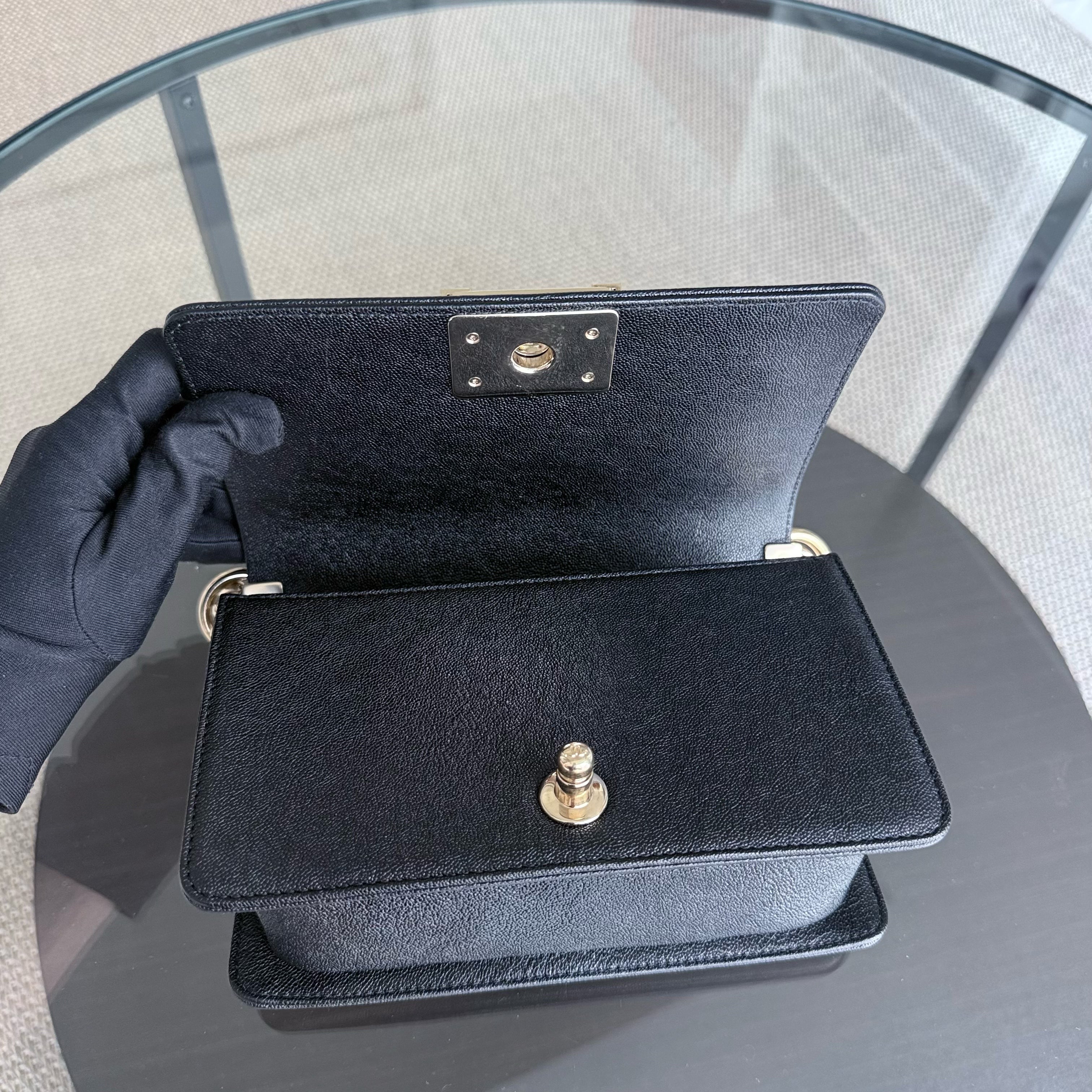 Chanel Boy Small - Caviar 20CM Chevron Black Gold Hardware Series 27