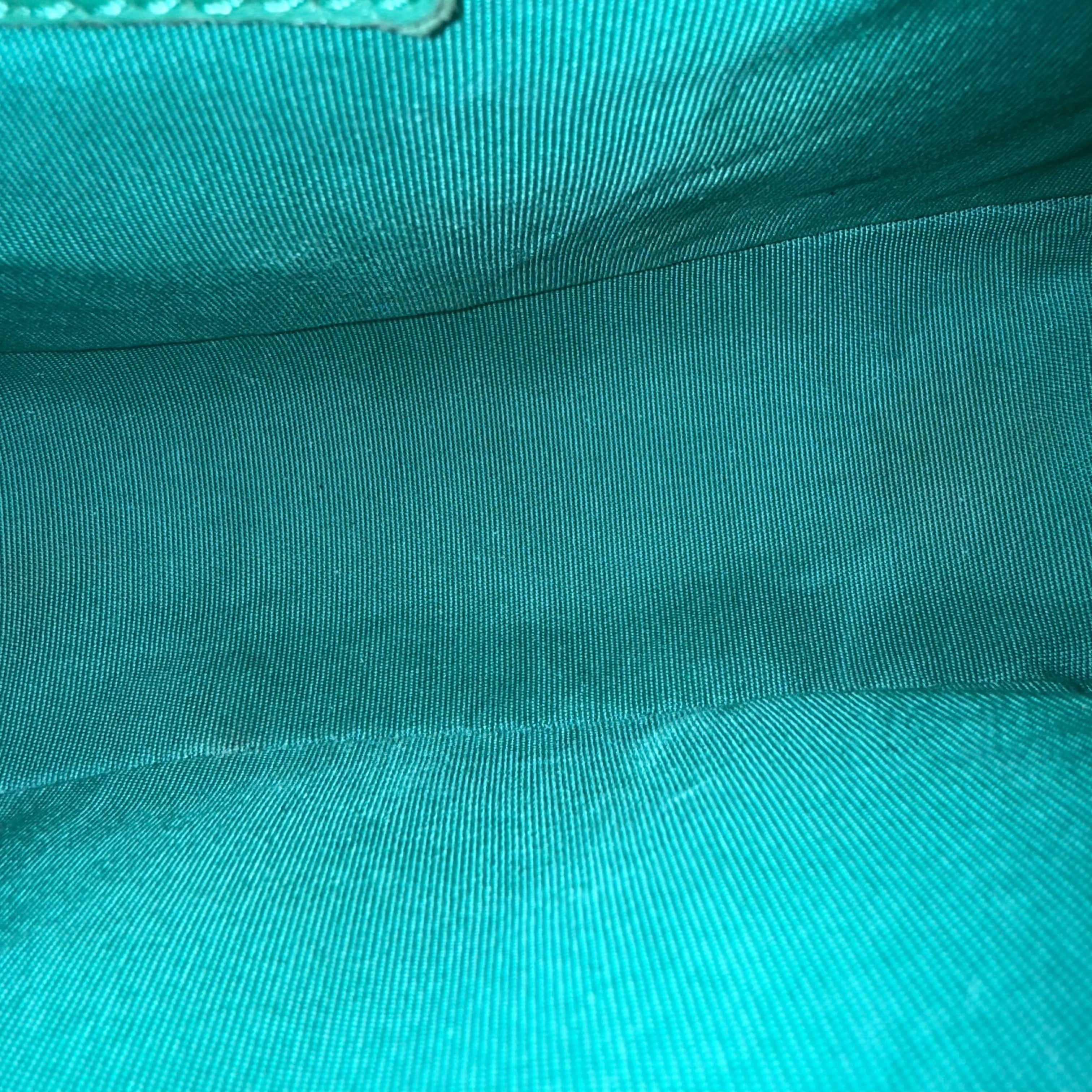 Chanel Boy Medium - 25CM Chevron Calfskin Green Gold Hardware Series 23