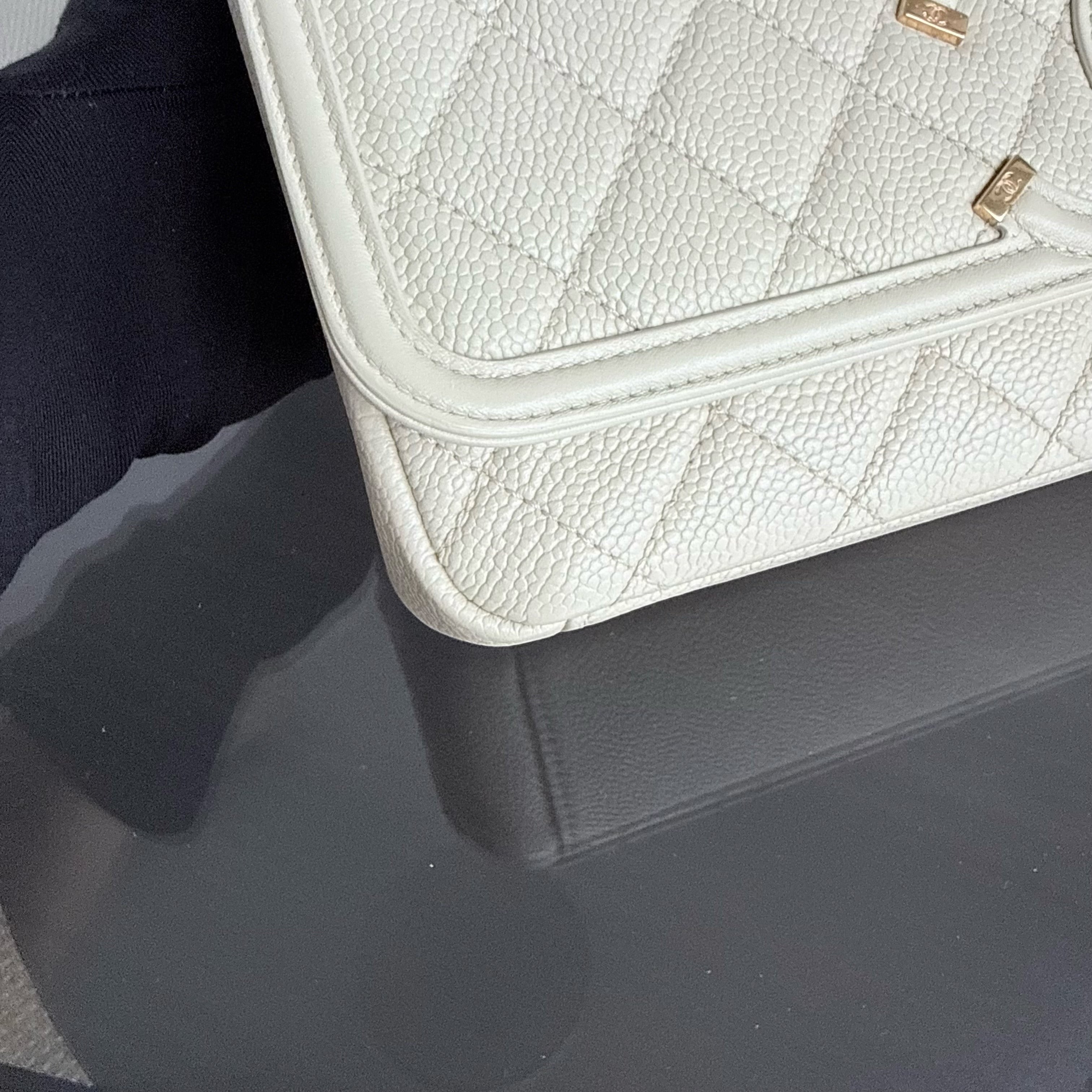 Chanel Filigree CC Medium - 25CM Caviar Quilted Ivory Light Beige Gold Hardware Series 22
