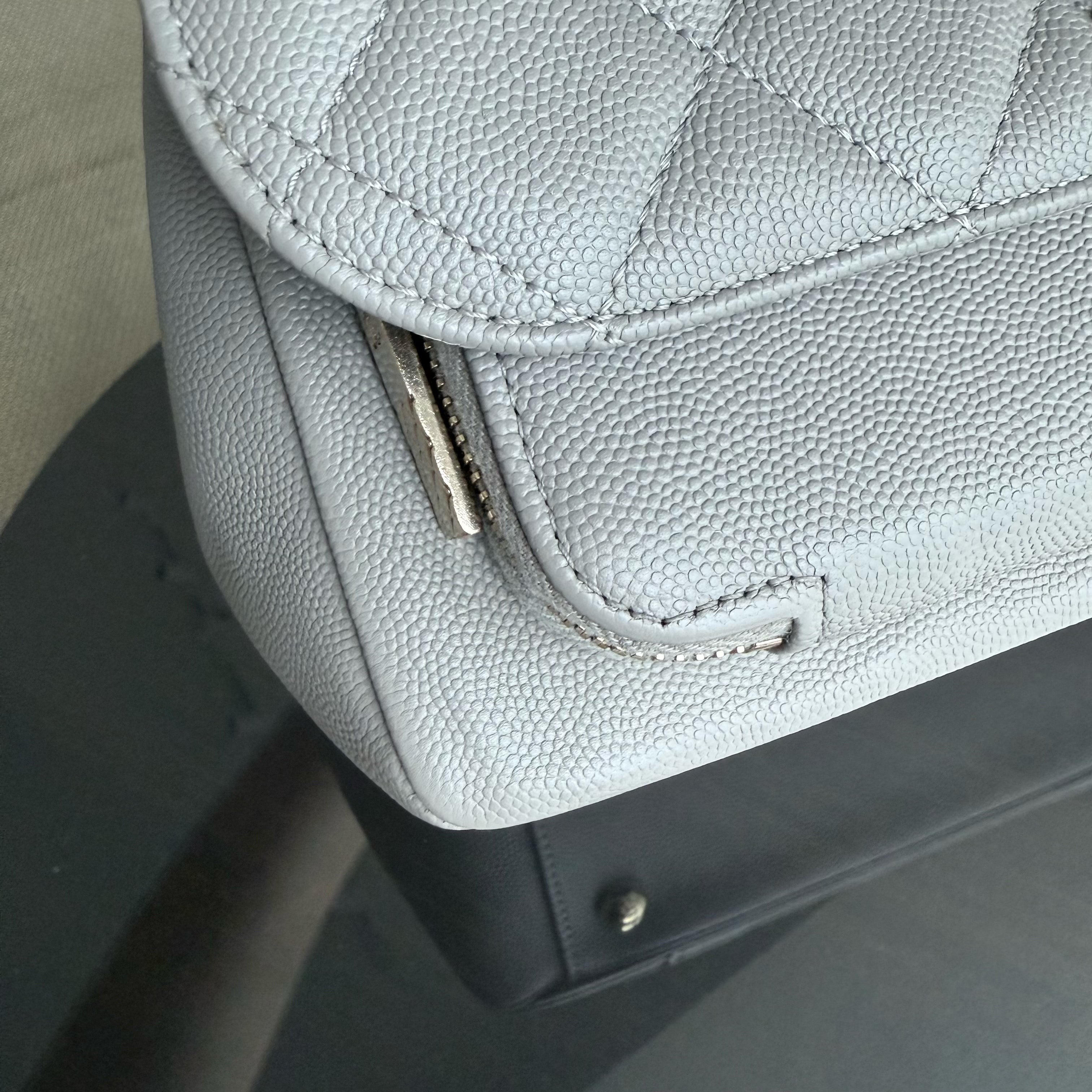 Chanel Business Affinity Medium - Caviar Quilted Grained Calfskin Grey Gray Gold Hardware Series 28