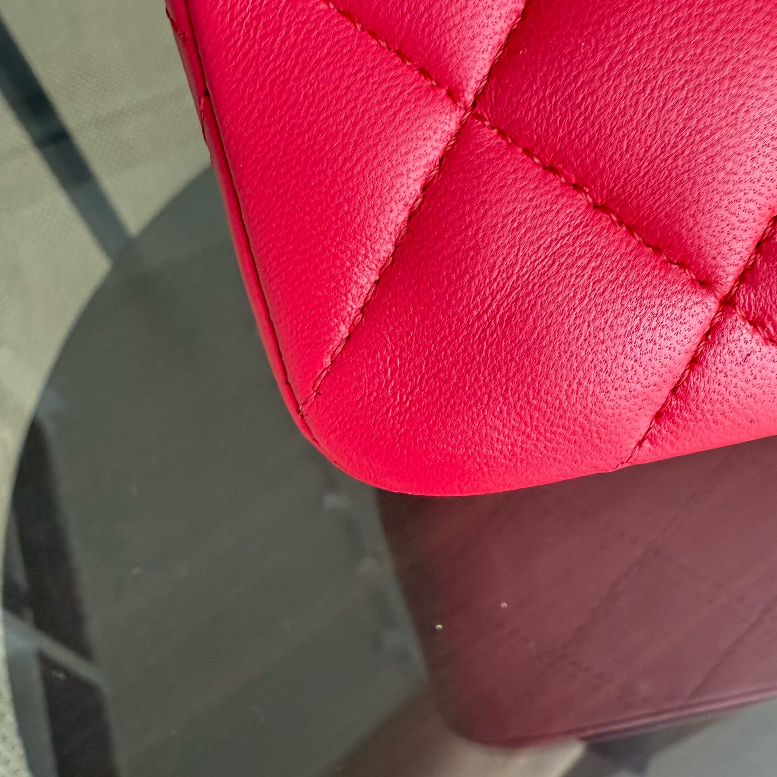 Chanel Classic Flap Small - 23CM Quilted Lambskin Red Gold Hardware Series 25