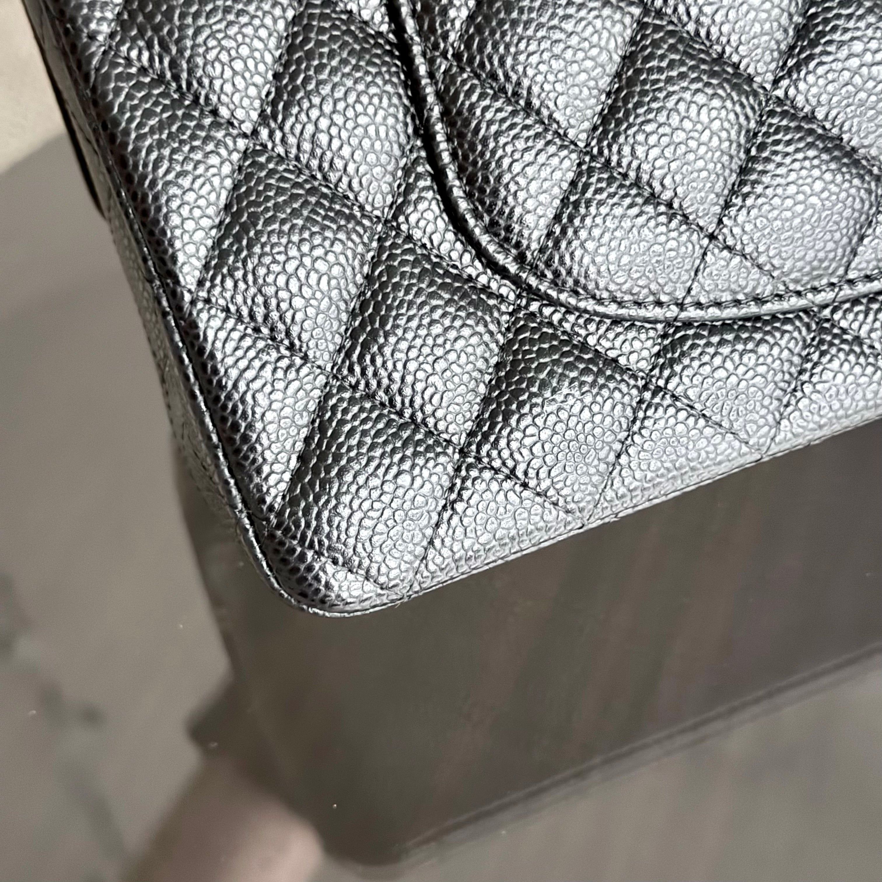 Chanel Classic Flap Medium - Caviar 25CM Quilted Black Gold Hardware Series 30