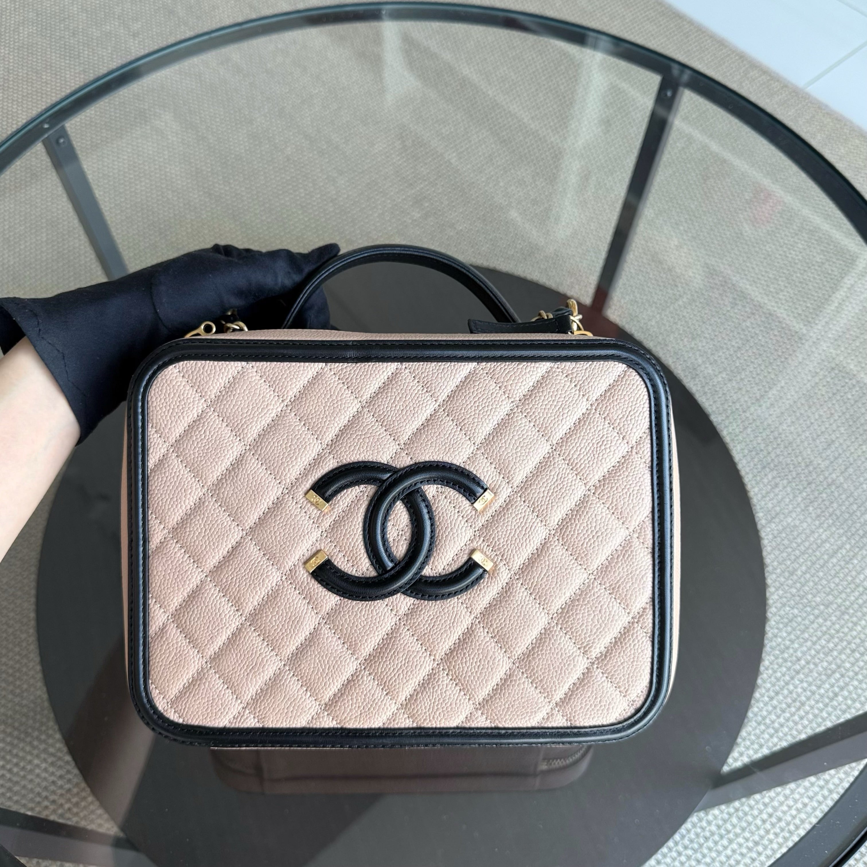 Chanel Camera Filigree Box Bag Large - Caviar Quilted Grained Calfskin Black Beige Gold Hardware Series 23