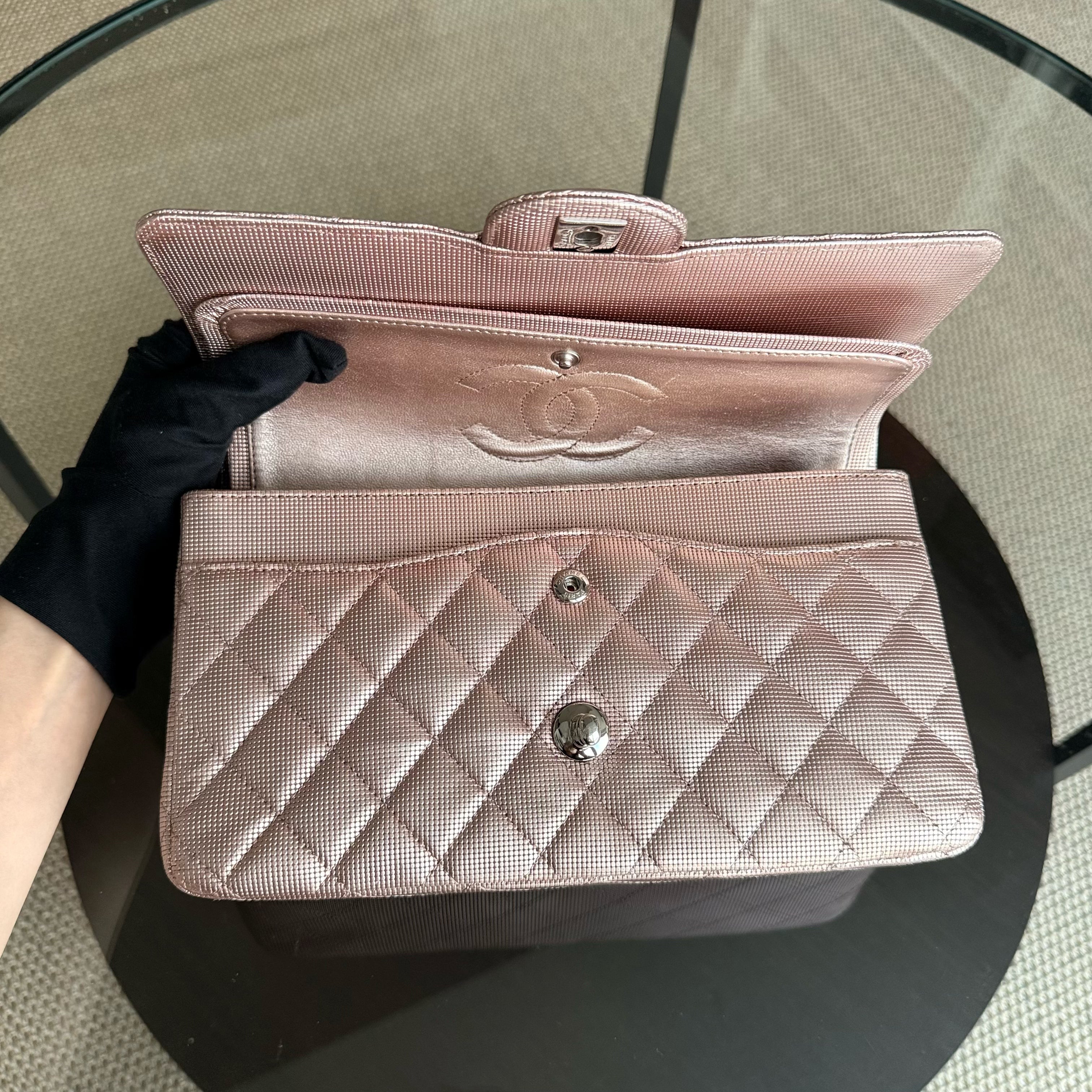 Chanel Classic Flap Medium - Pixelated Calfskin Metallic Pink Silver Hardware Series 21