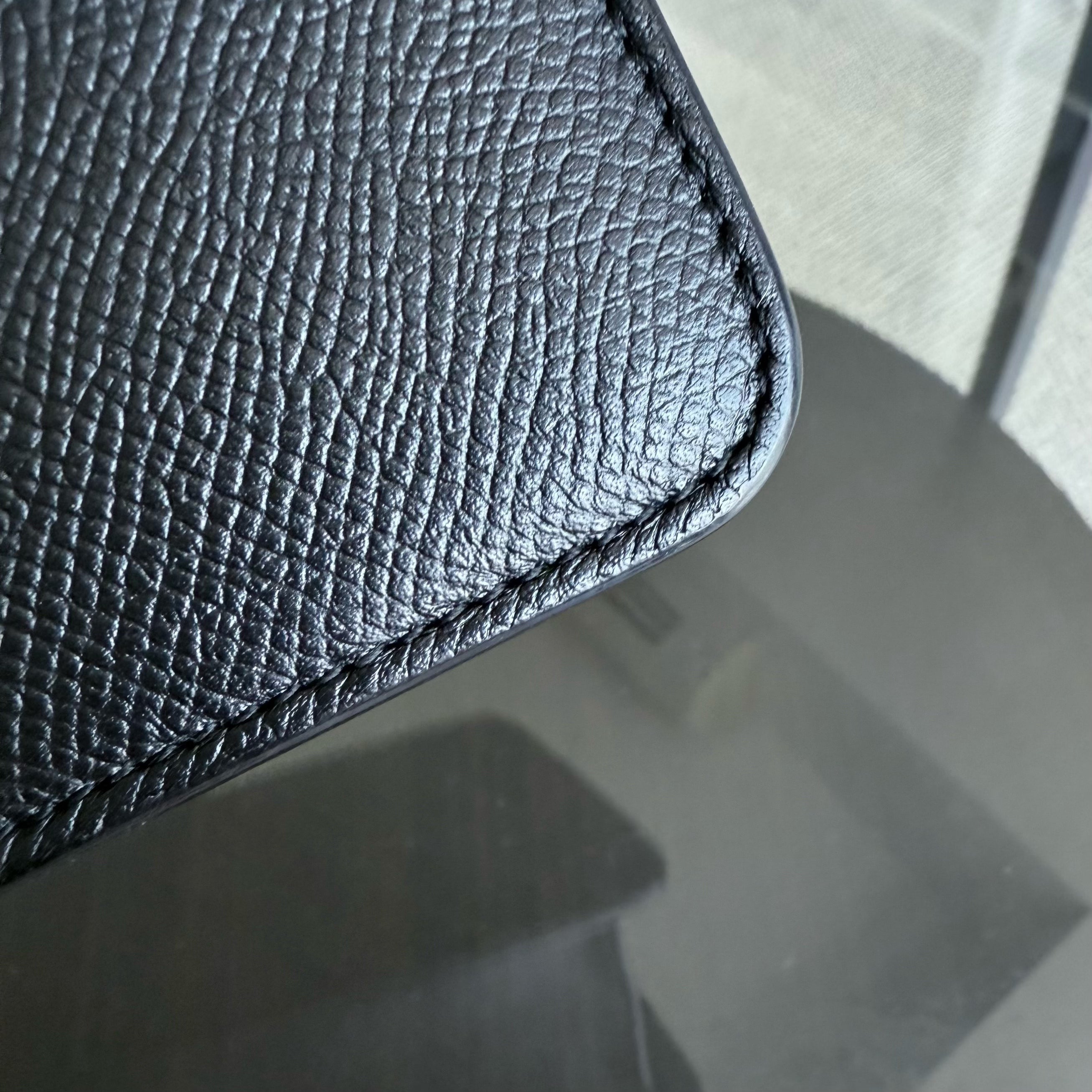 Dior 30 Montaigne 30 - Grained Calfskin All Black