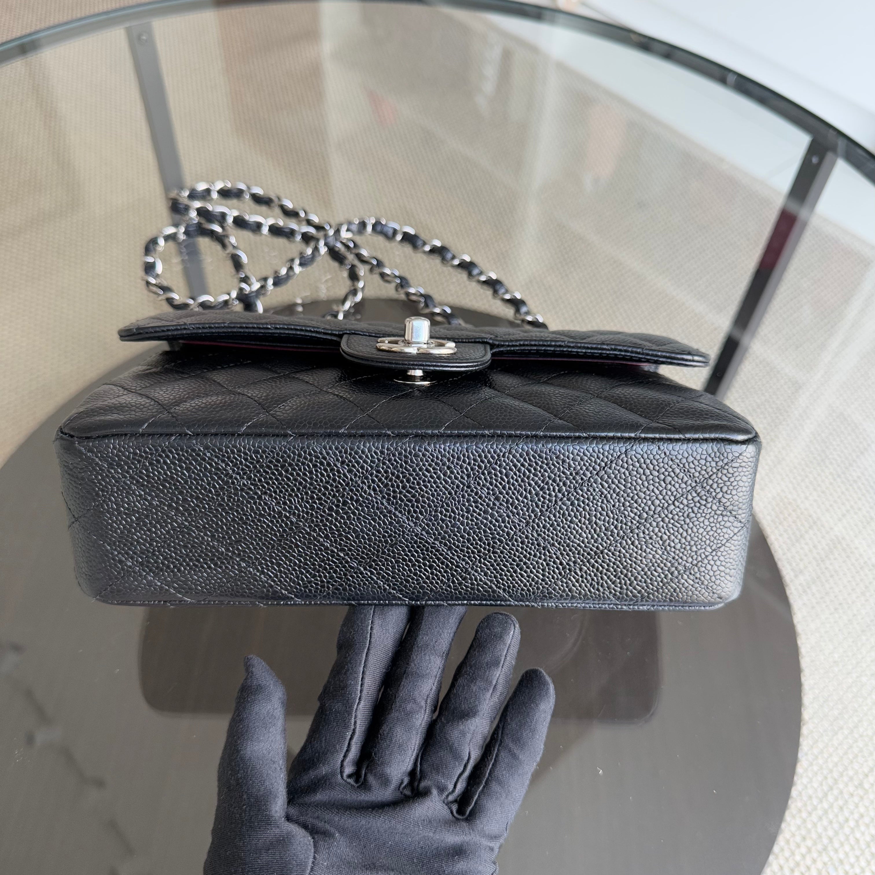 Chanel Classic Flap Small - Caviar 23CM Quilted Black Silver Hardware Series 16