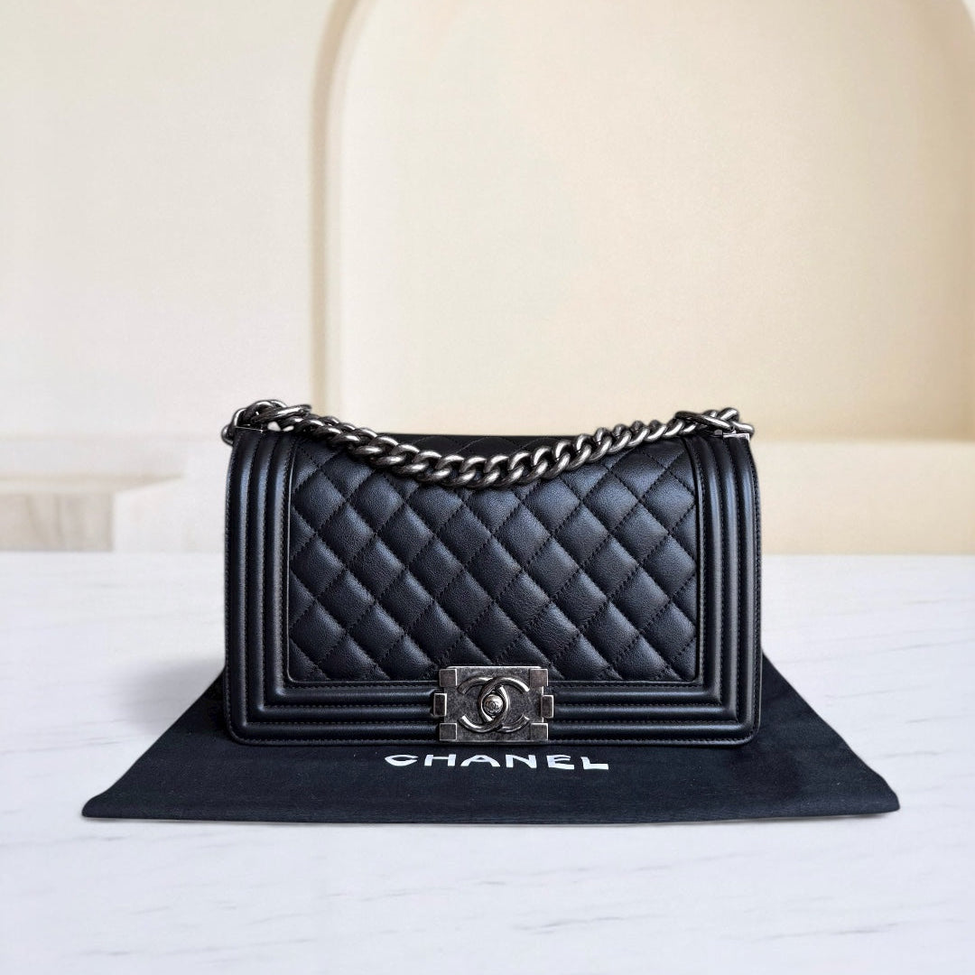 Chanel Boy Medium - 25CM Quilted Calfskin Black Ruthenium Silver Hardware Series 20