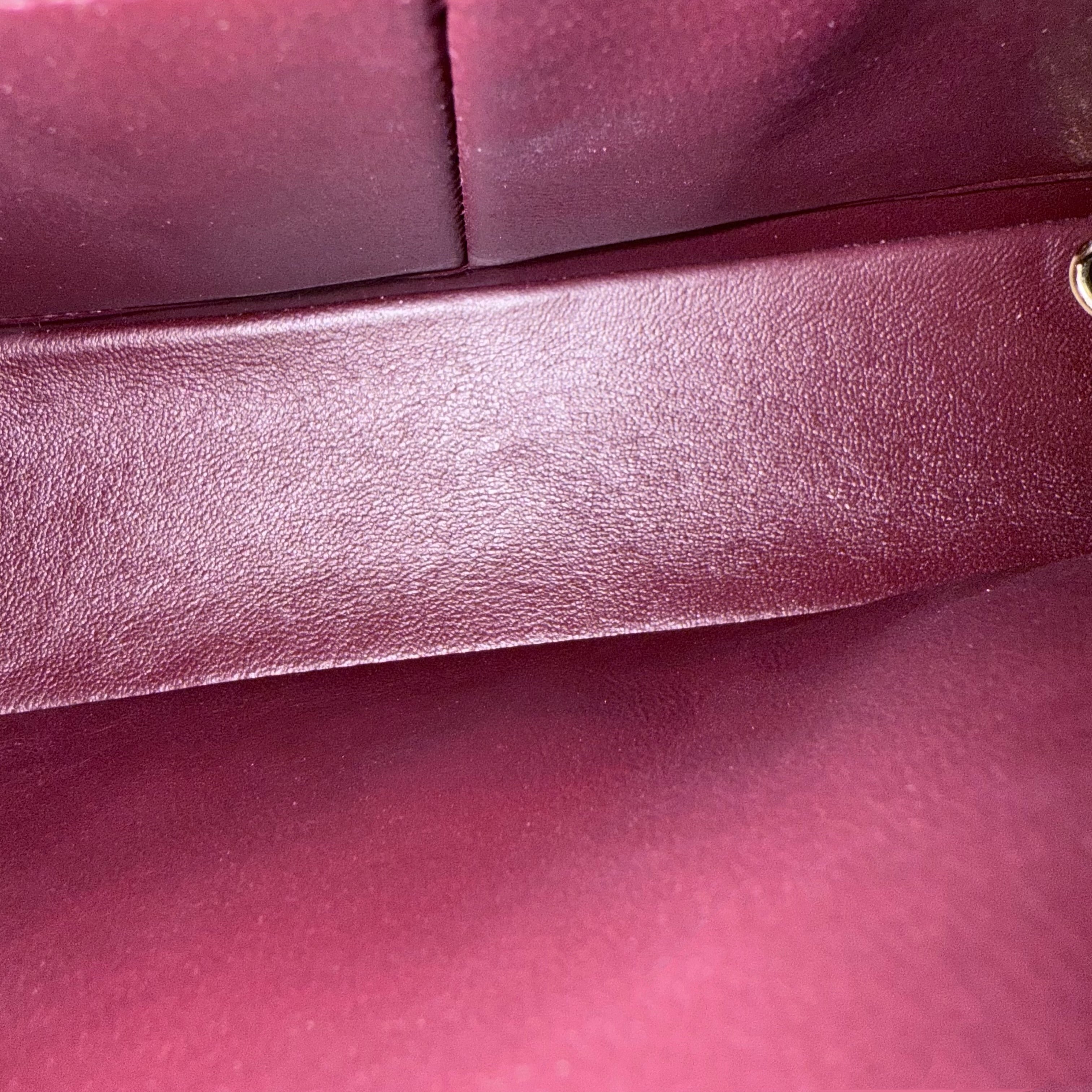 Chanel Classic Flap Small - Caviar 23CM Quilted Black Gold Hardware Series 19