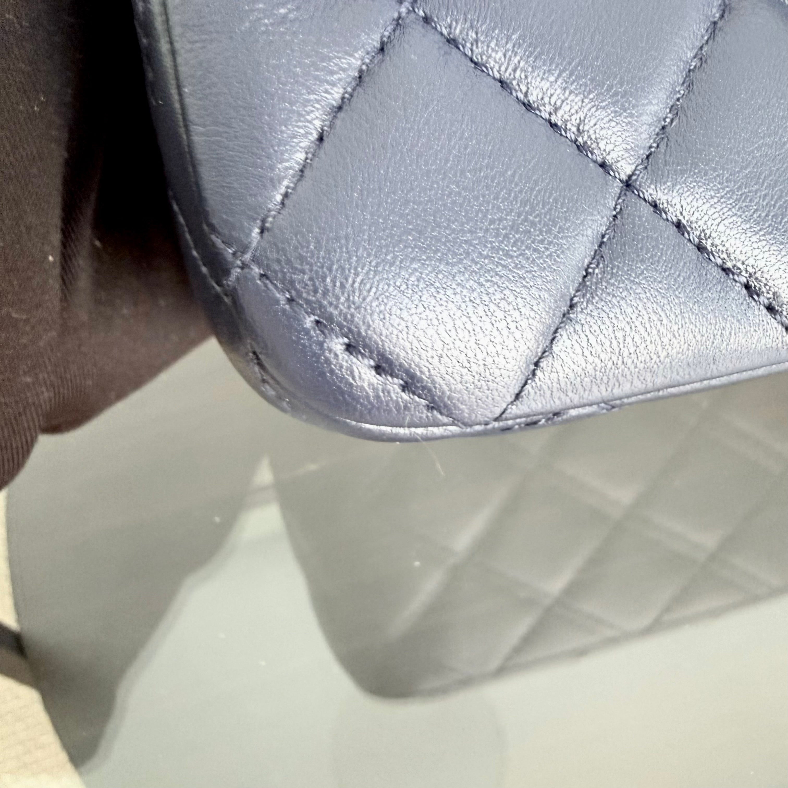 Chanel Classic Flap Mini - 20CM Rectangle Pearl Crush Quilted Lambskin Dark Blue Gold Hardware Series 30
