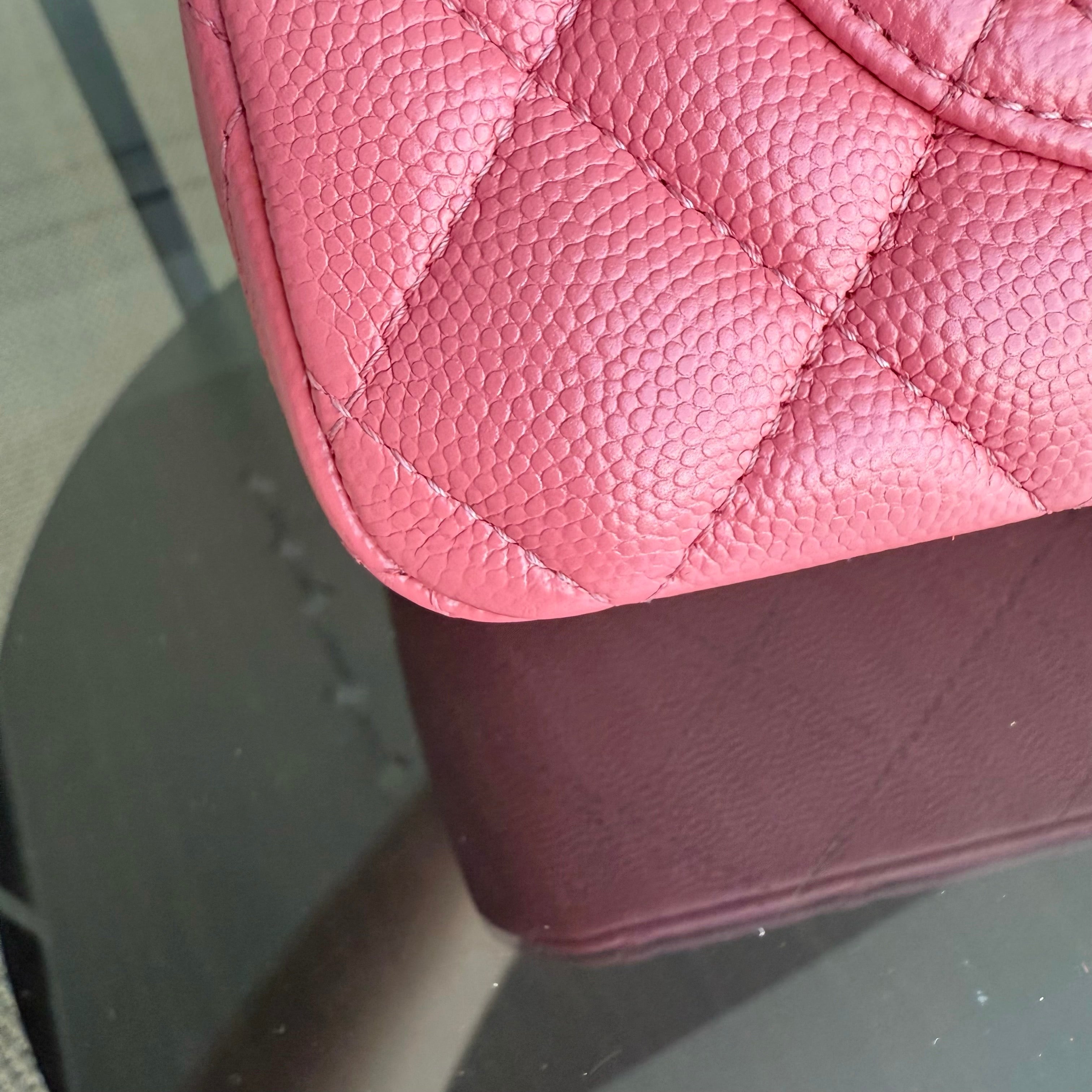Chanel Classic Fp Small - Caviar 23CM Quilted Grained Calfskin Pink Gold Hardware Series 28