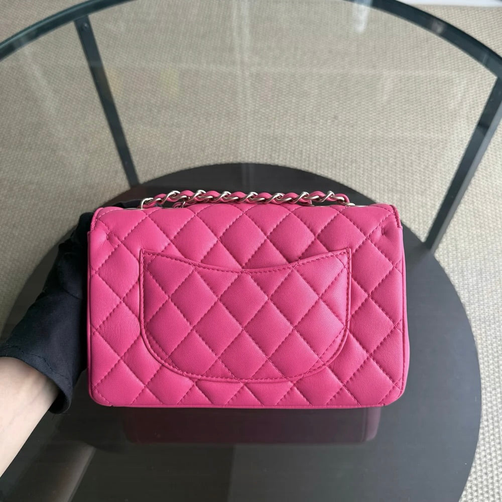 Chanel Chic Flap Small - 23CM Quilted Lambskin Barbie Pink Gold Hardware Series 21