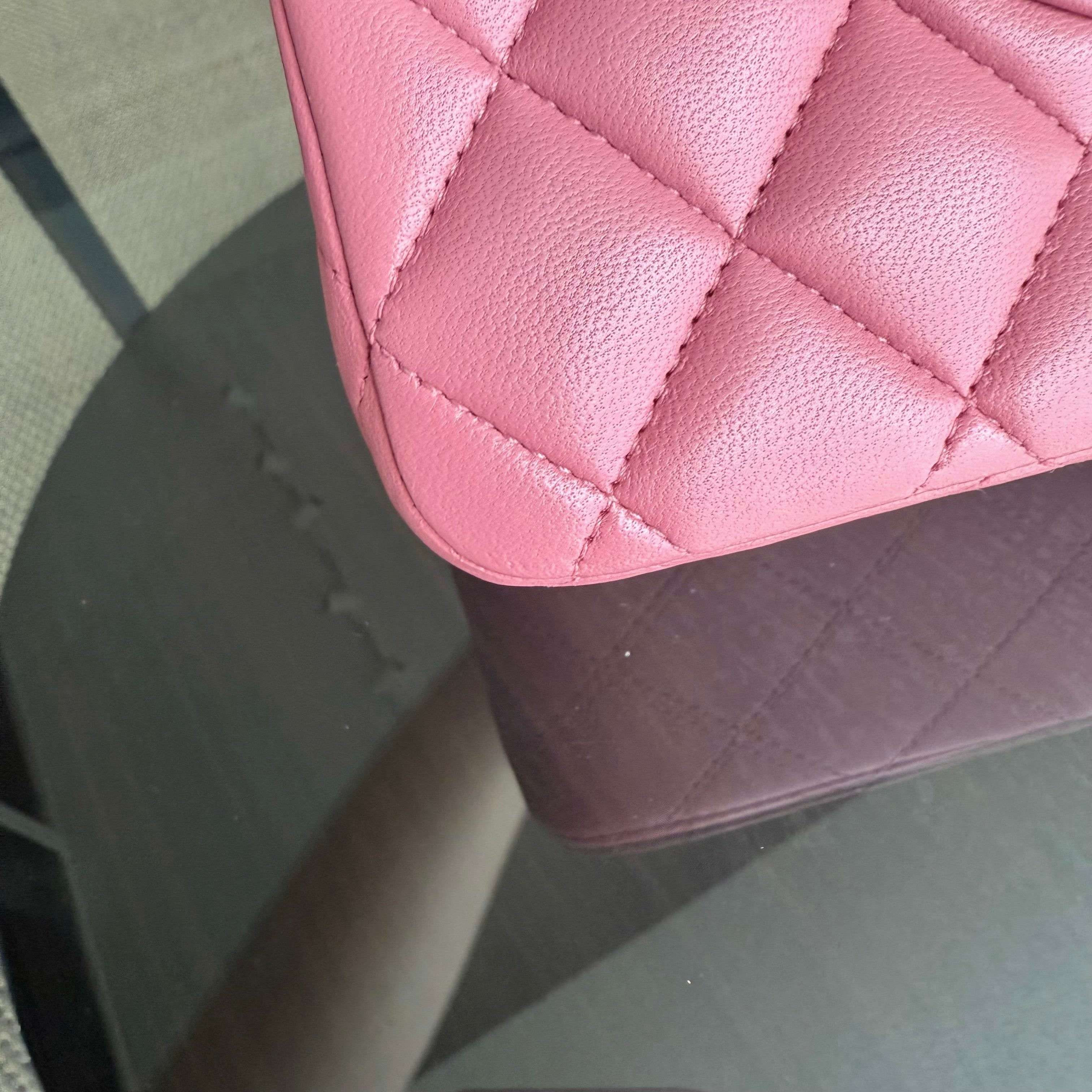 Chanel Classic Flap Medium - 25CM Quilted Lambskin Light Pink Gold Hardware Series 18