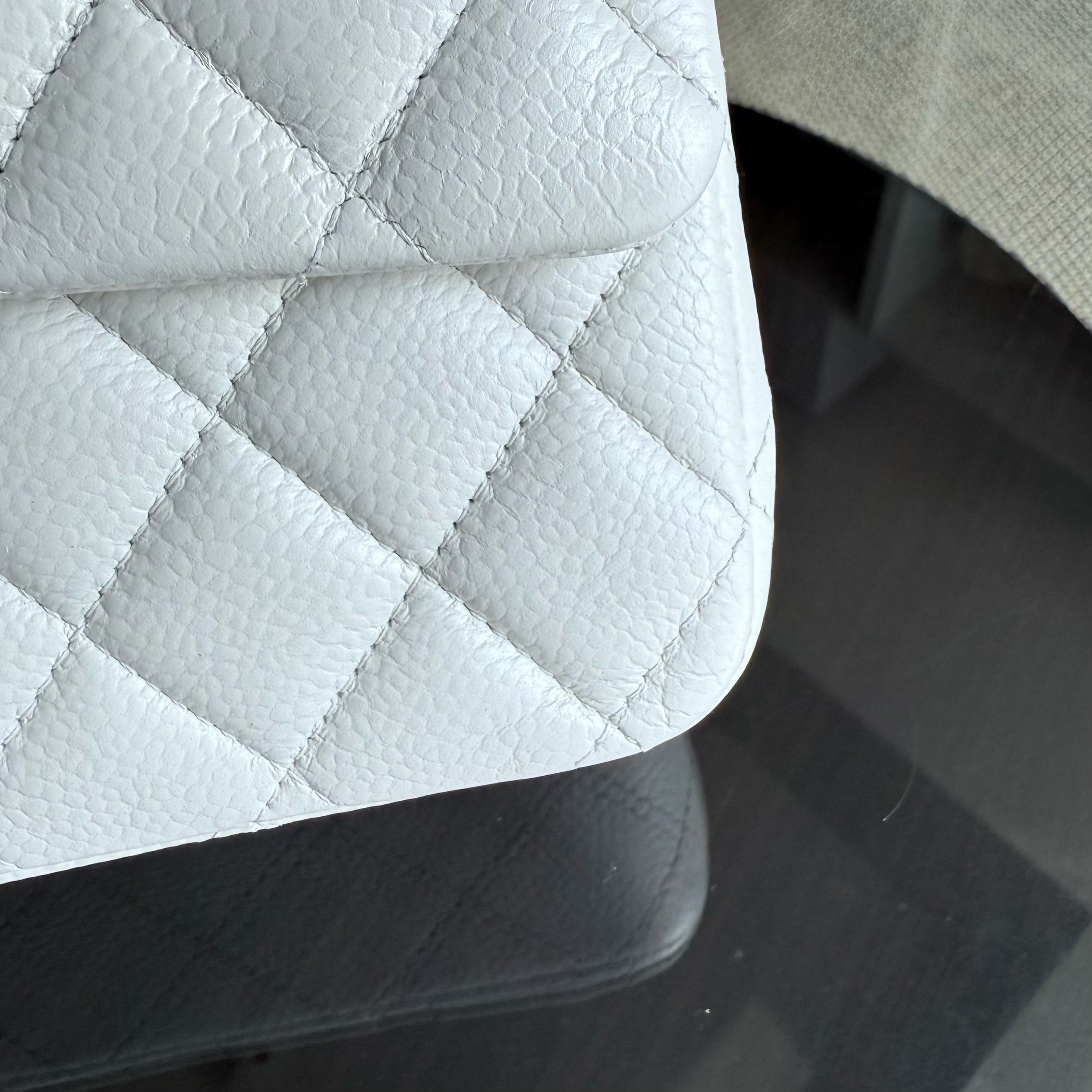 Chanel Classic Flap Medium - Caviar 25CM Quilted White Silver Hardware Series 18