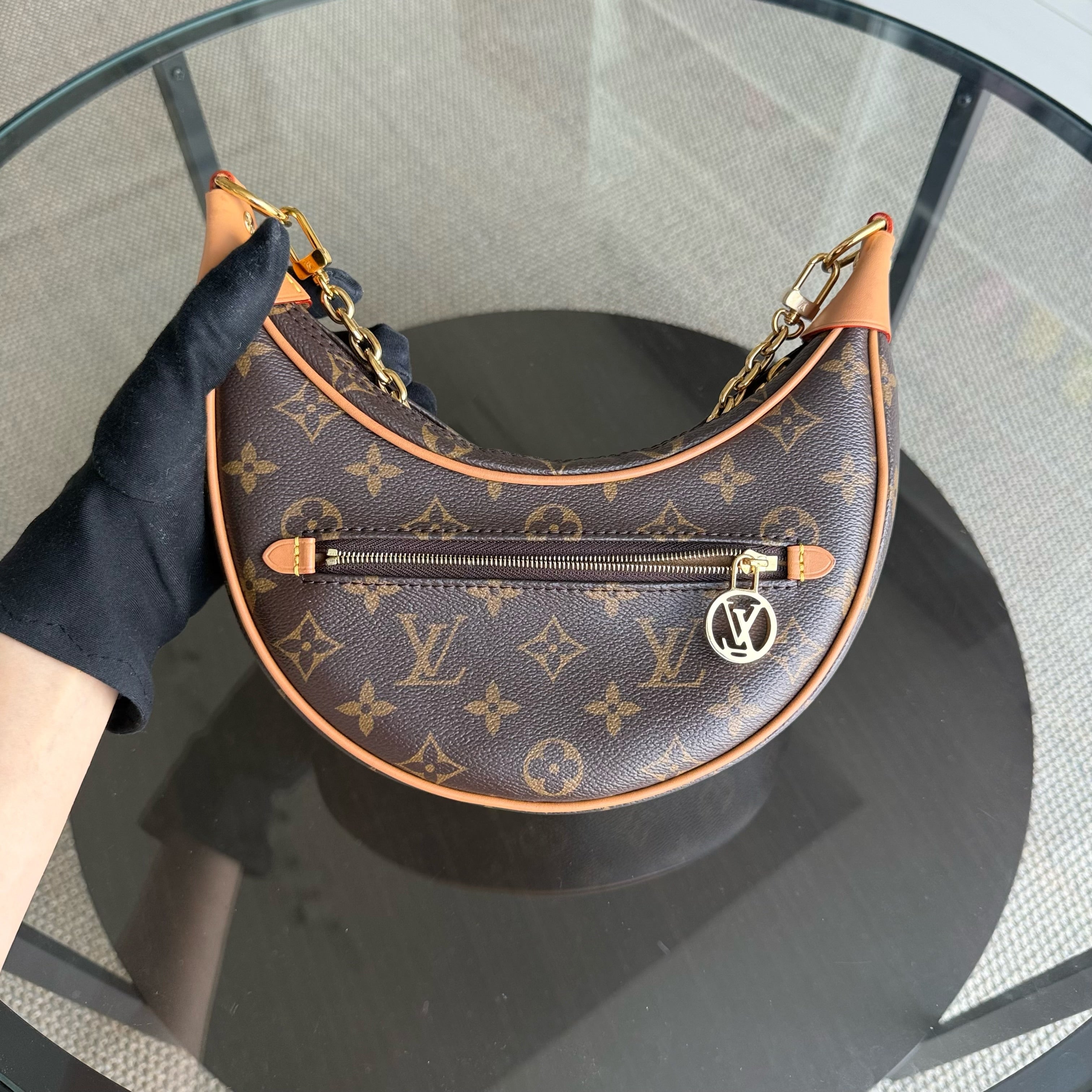 Louise Vuitton Loop Bag Monogram
