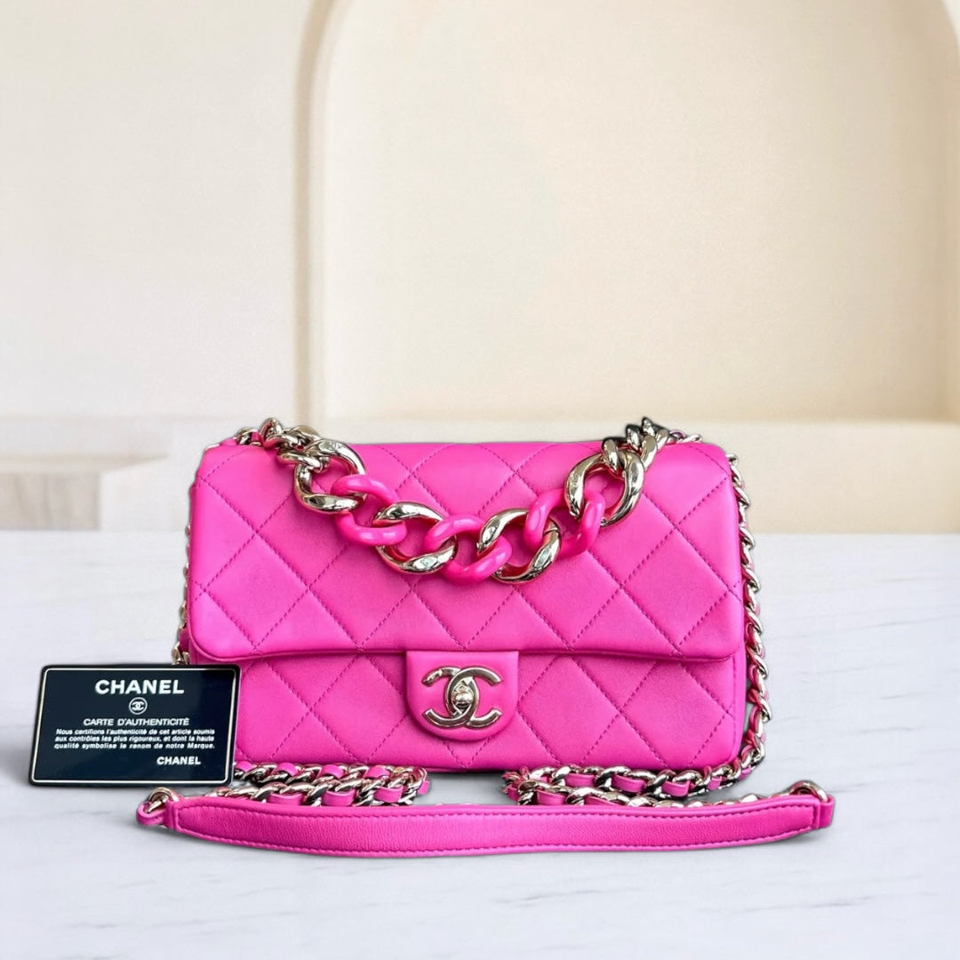 Chanel 2020 Elegant Resin Chain Classic Flap - Quilted Lambskin Hot Pink Two-Tone Golden Hardware No 29