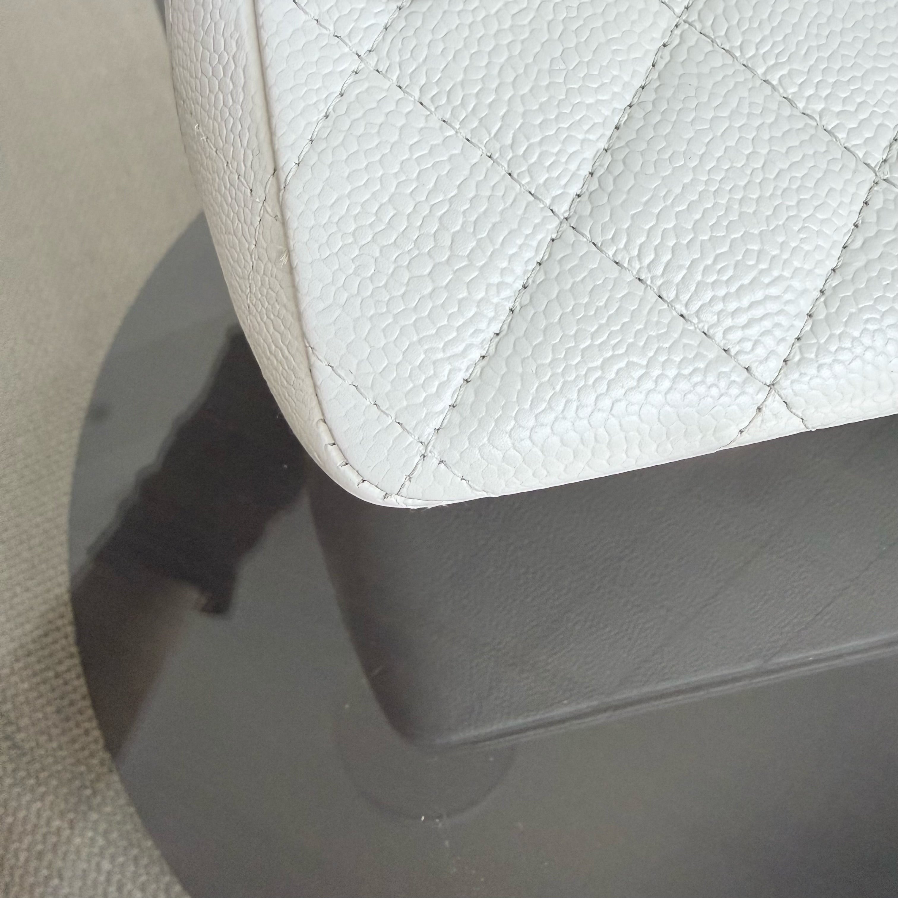 Chanel Classic Flap Jumbo - Caviar 30CM Single Flap Quilted White 24K Gold Hardware Series 11