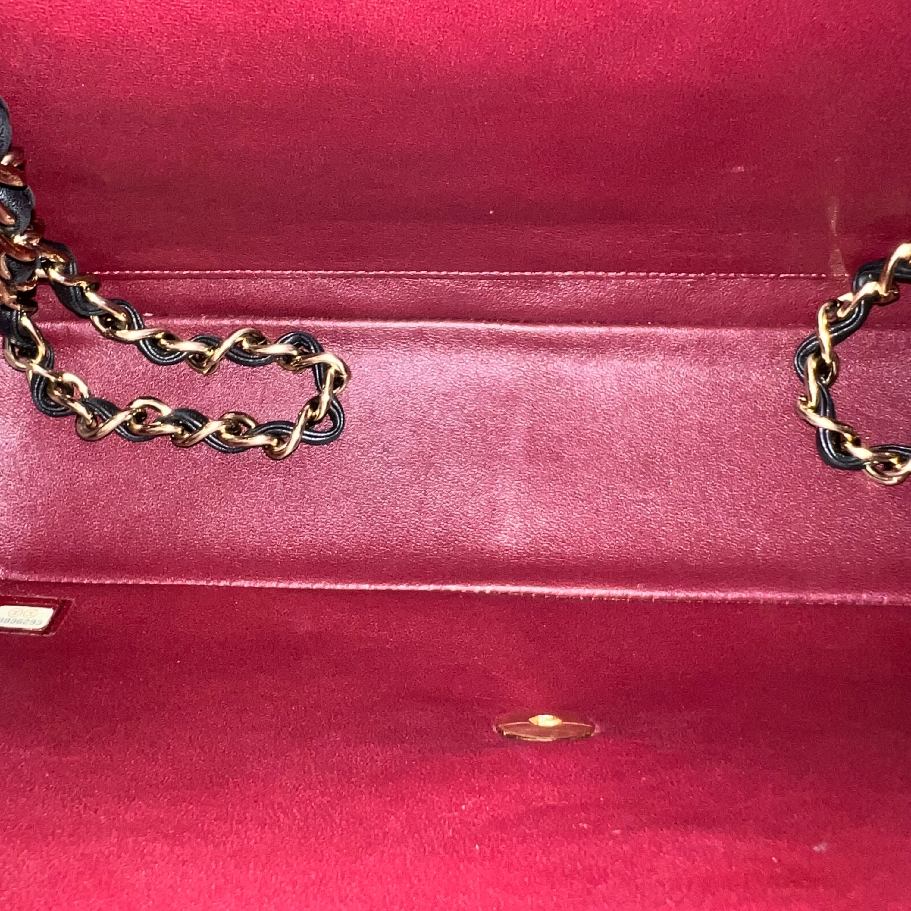 Jumbo Classic Flap Single Flap Quilted Lambskin Black Gold Hardware