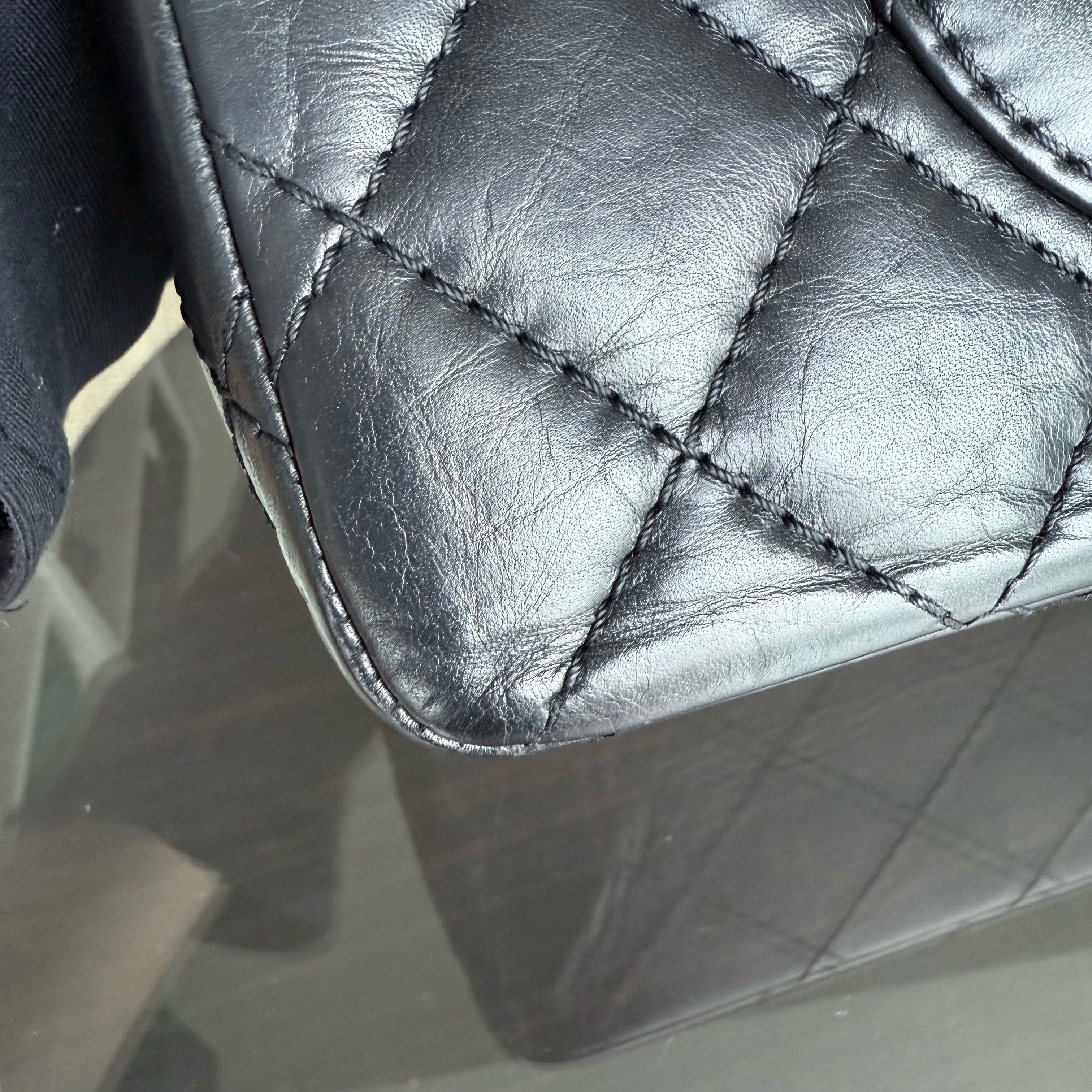 Chanel 2.55 Reissue 226 - Quilted Aged Calfskin Black Gold Hardware Series 15
