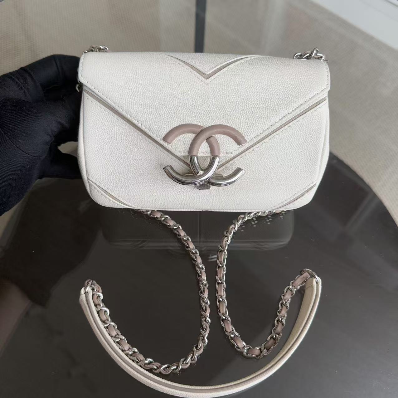 Chanel CC Flap Mini Bag - 17CM Caviar Chevron White Silver Hardware Series 23