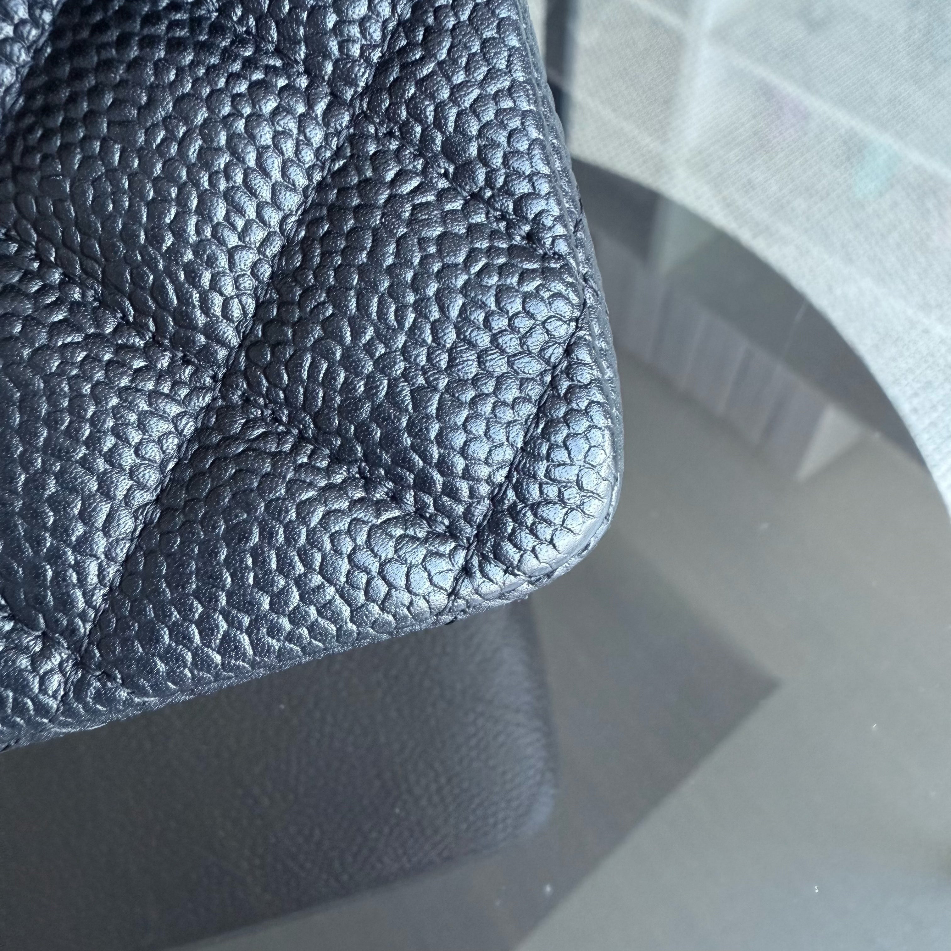 Chanel Classic Flap Medium - Caviar 25CM Quilted Black Silver Hardware Series 16