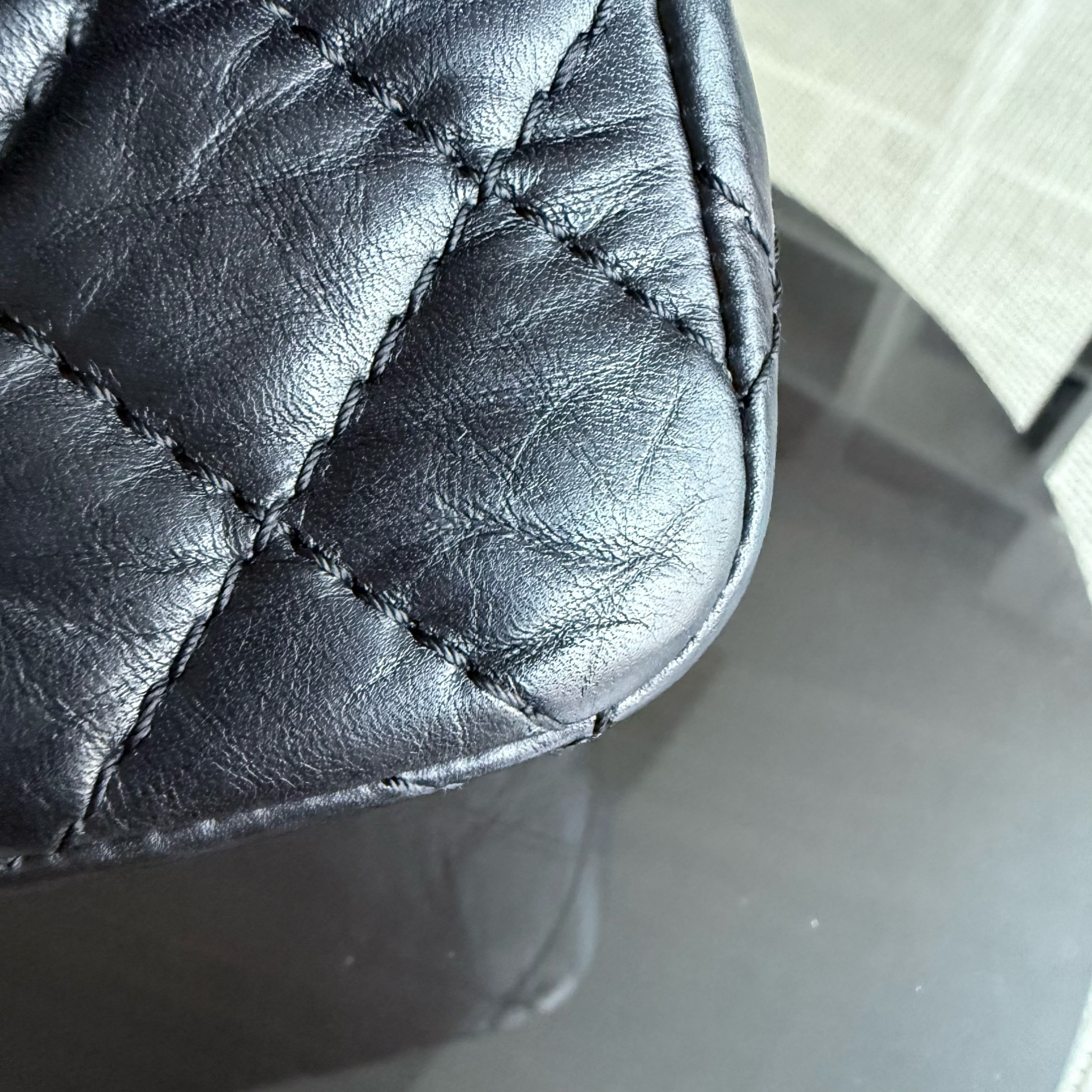 Chanel 2.55 Reissue 225 - 24CM Quilted Aged Calfskin Black Gold Hardware Series 12