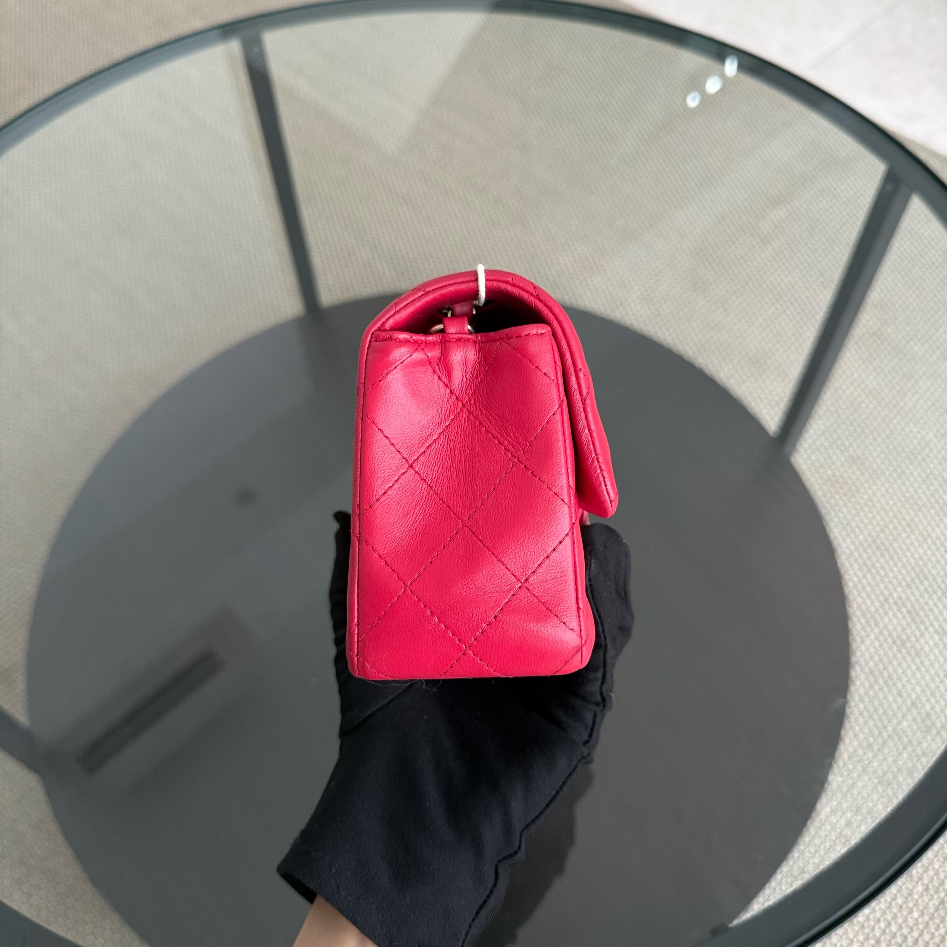 Chanel Mini Rectangle Classic Flap - 20CM Lamskin Quilted Red Gold Hardware Series 21